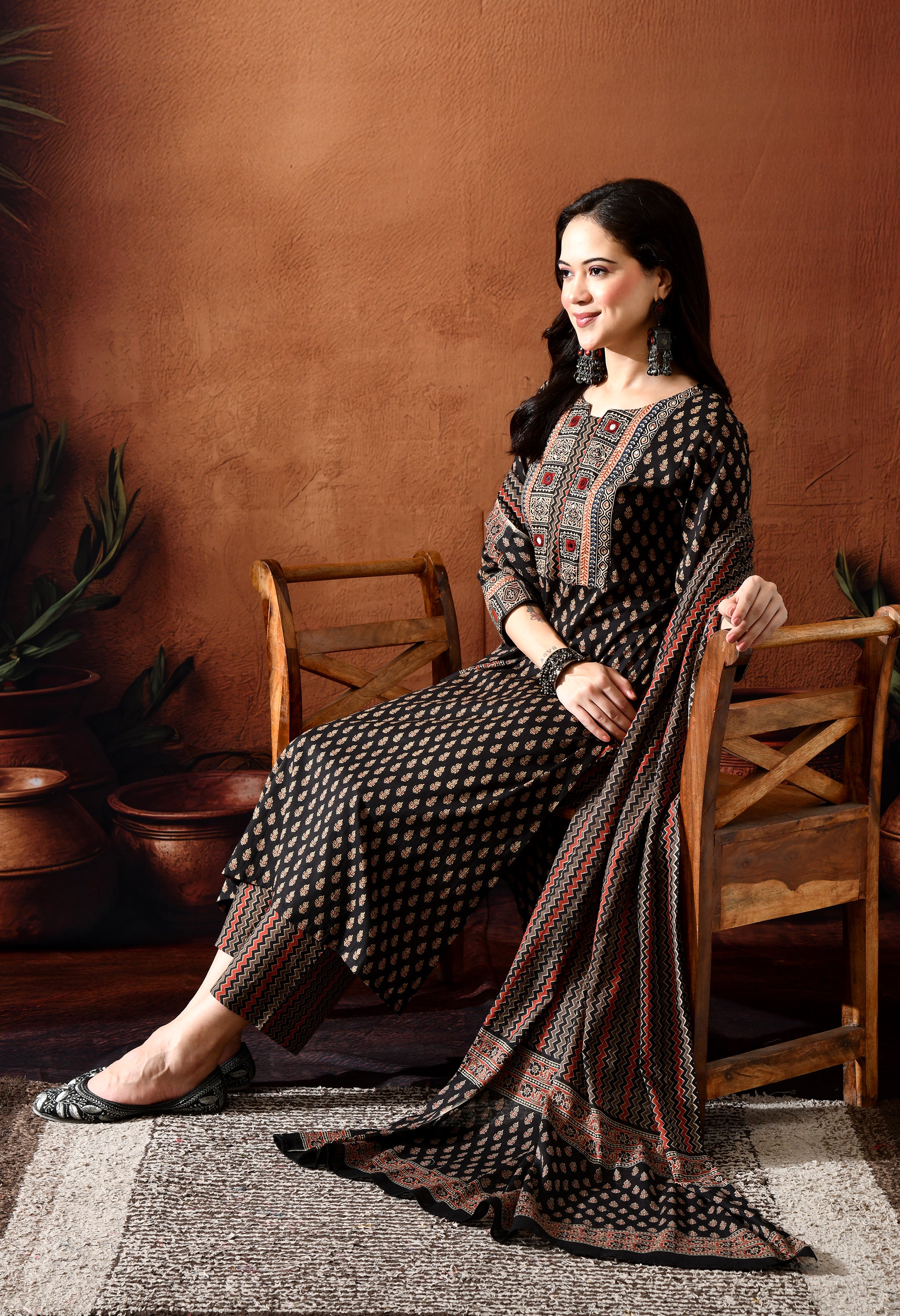 DANYA - A Suit Set