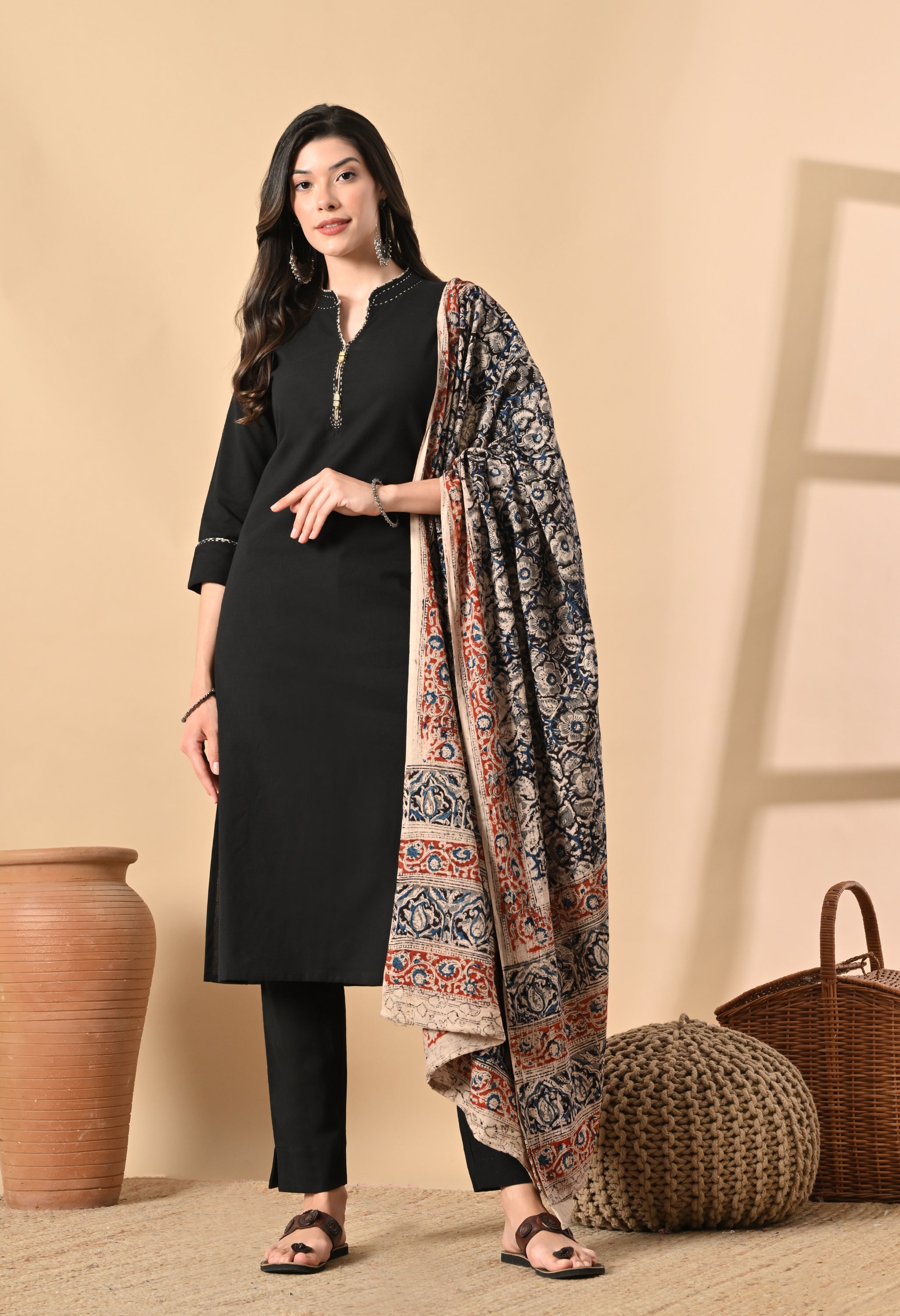 VASU - A Suit Set