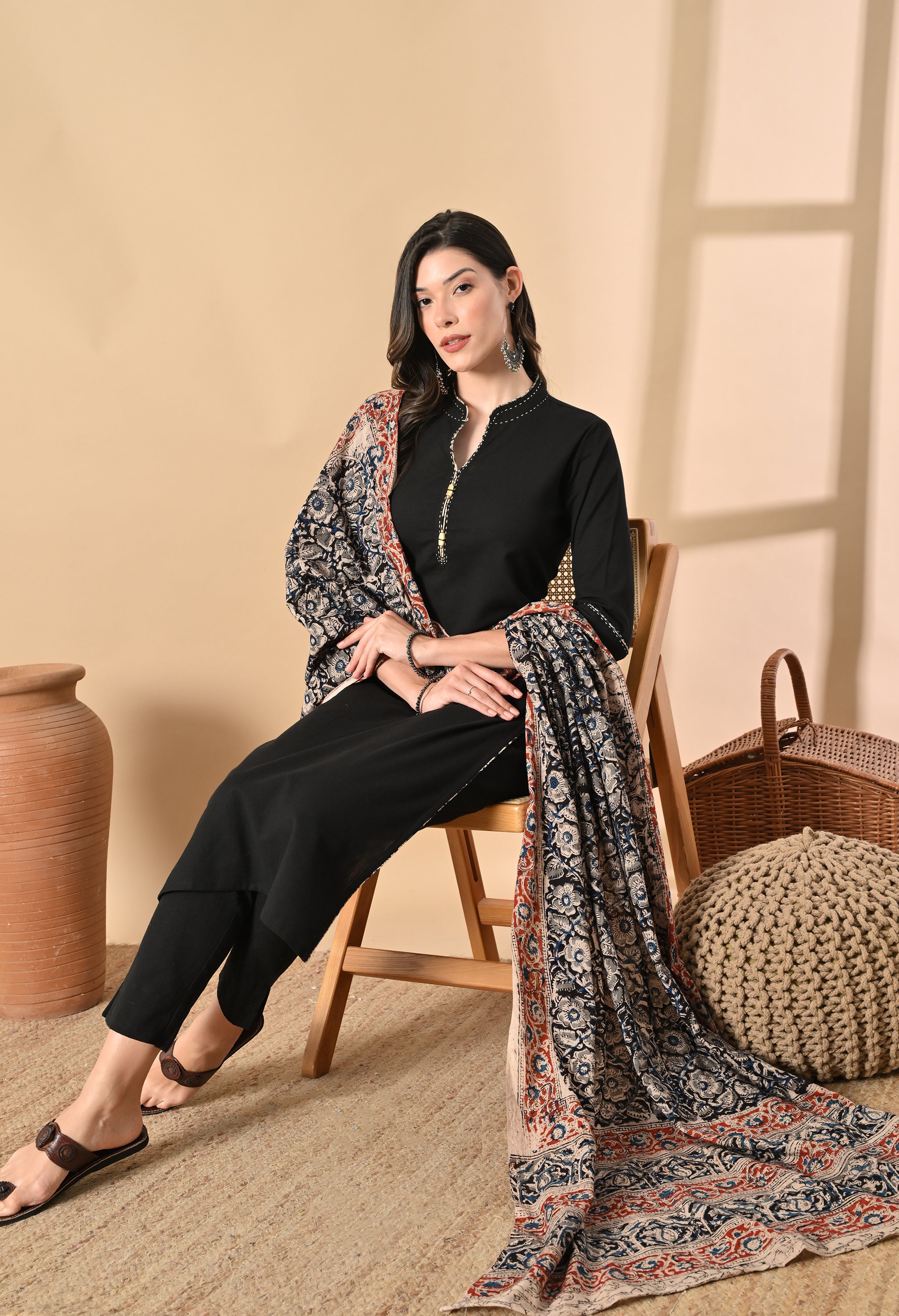 VASU - A Suit Set