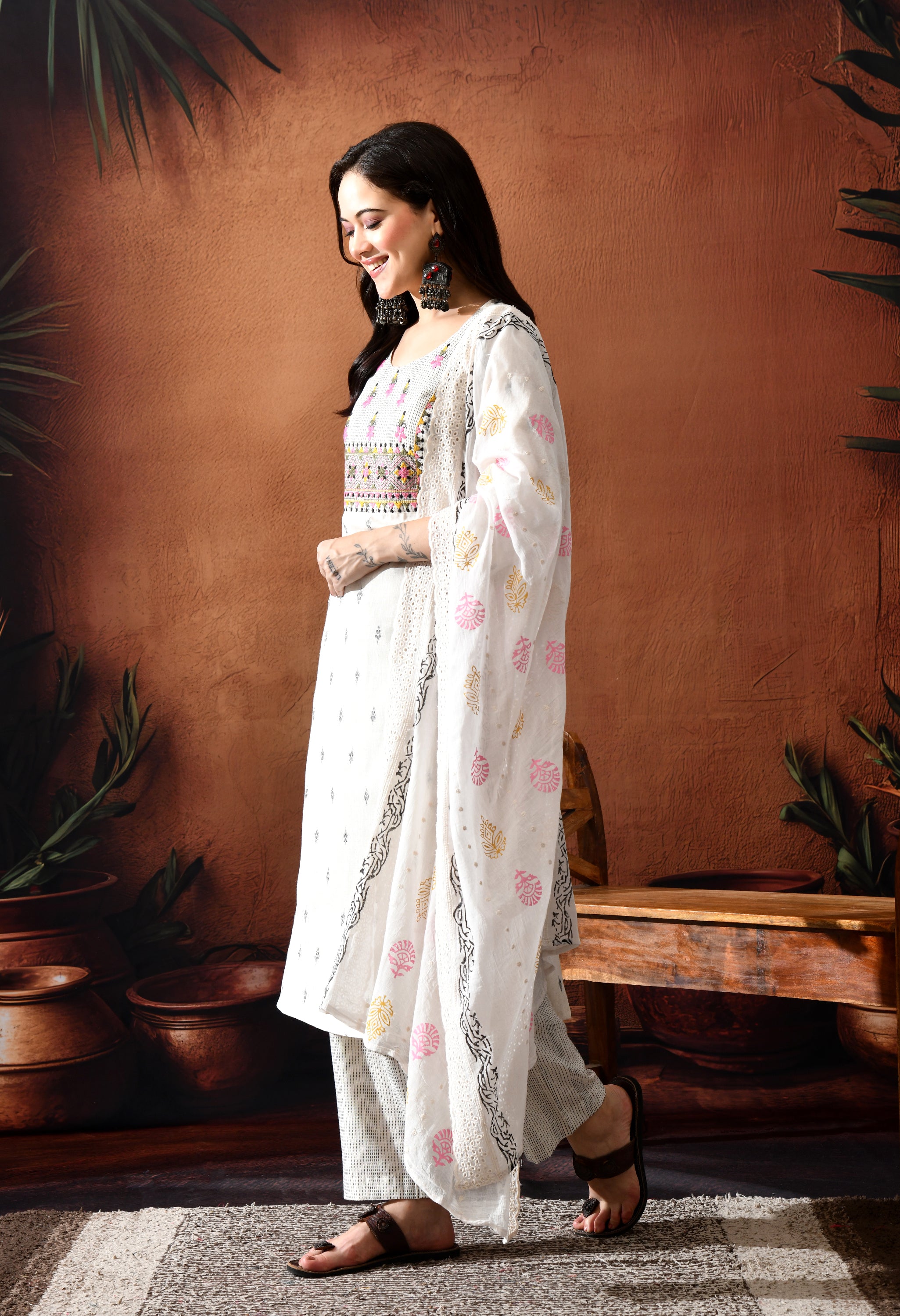 NAINA - A Suit Set