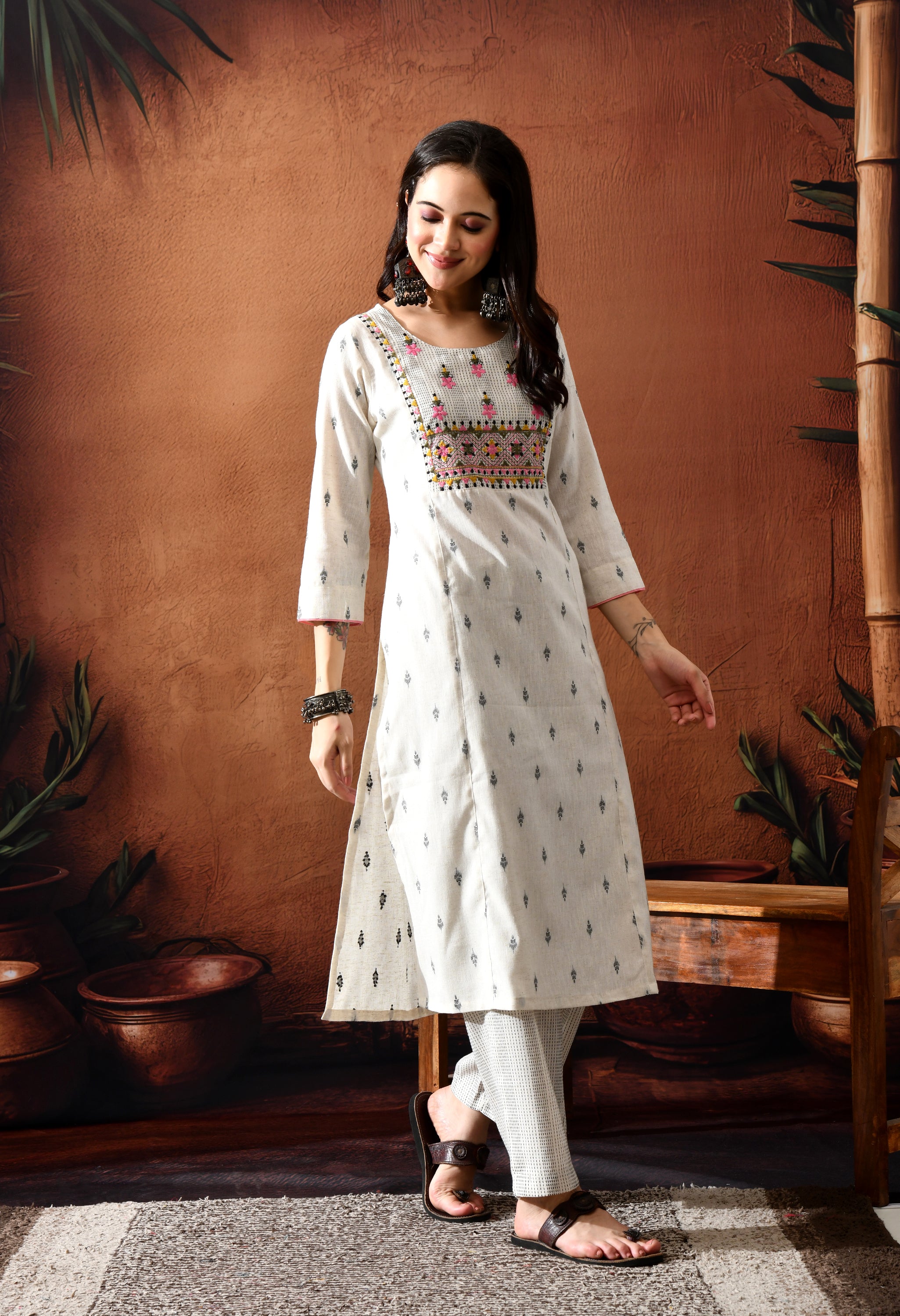 NAINA - A Suit Set