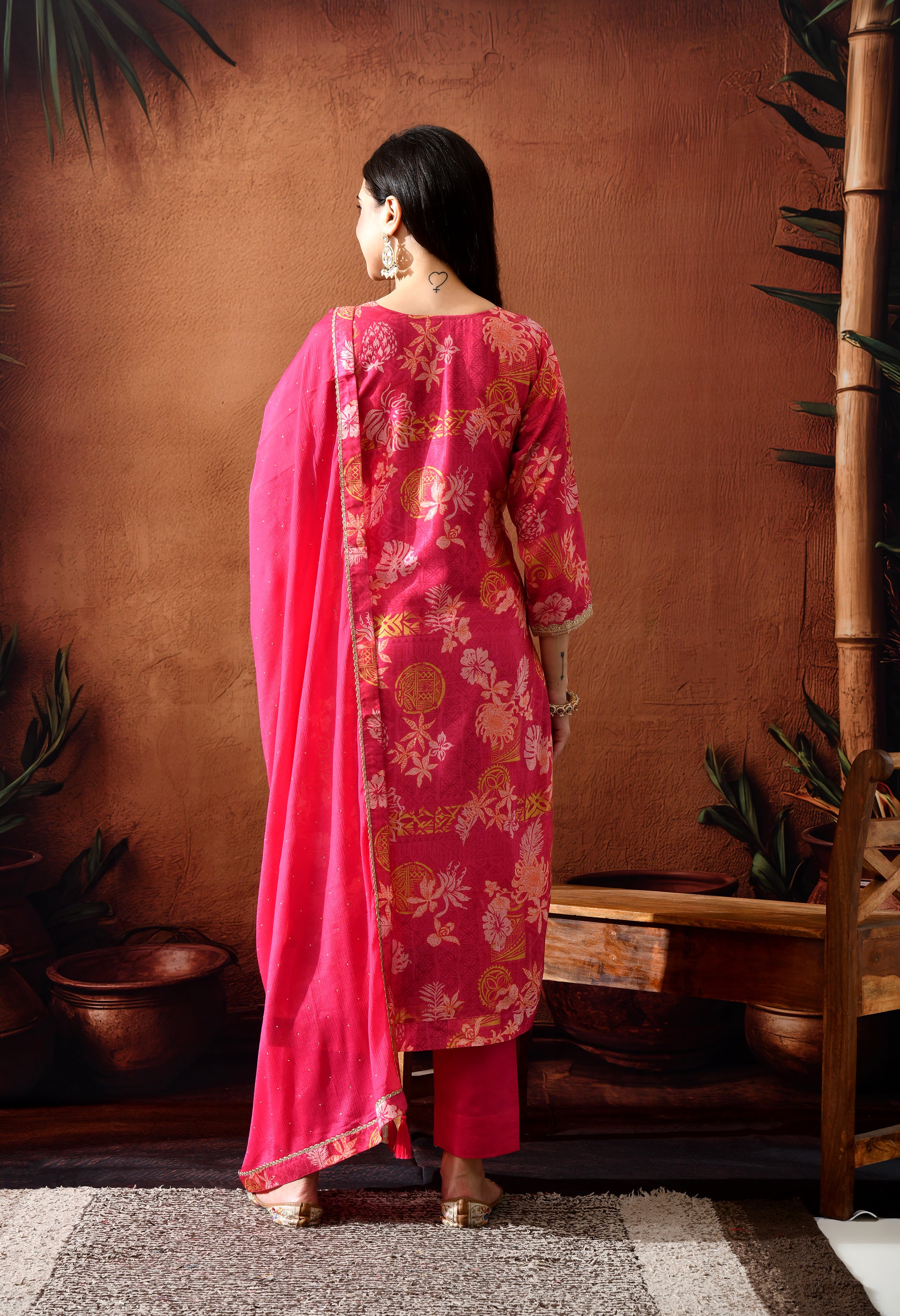 HEBA - A Suit Set