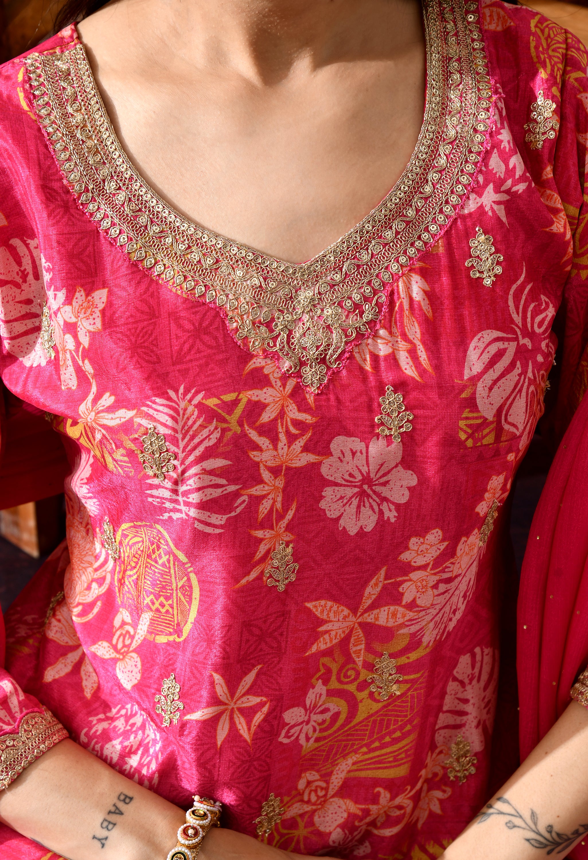 HEBA - A Suit Set