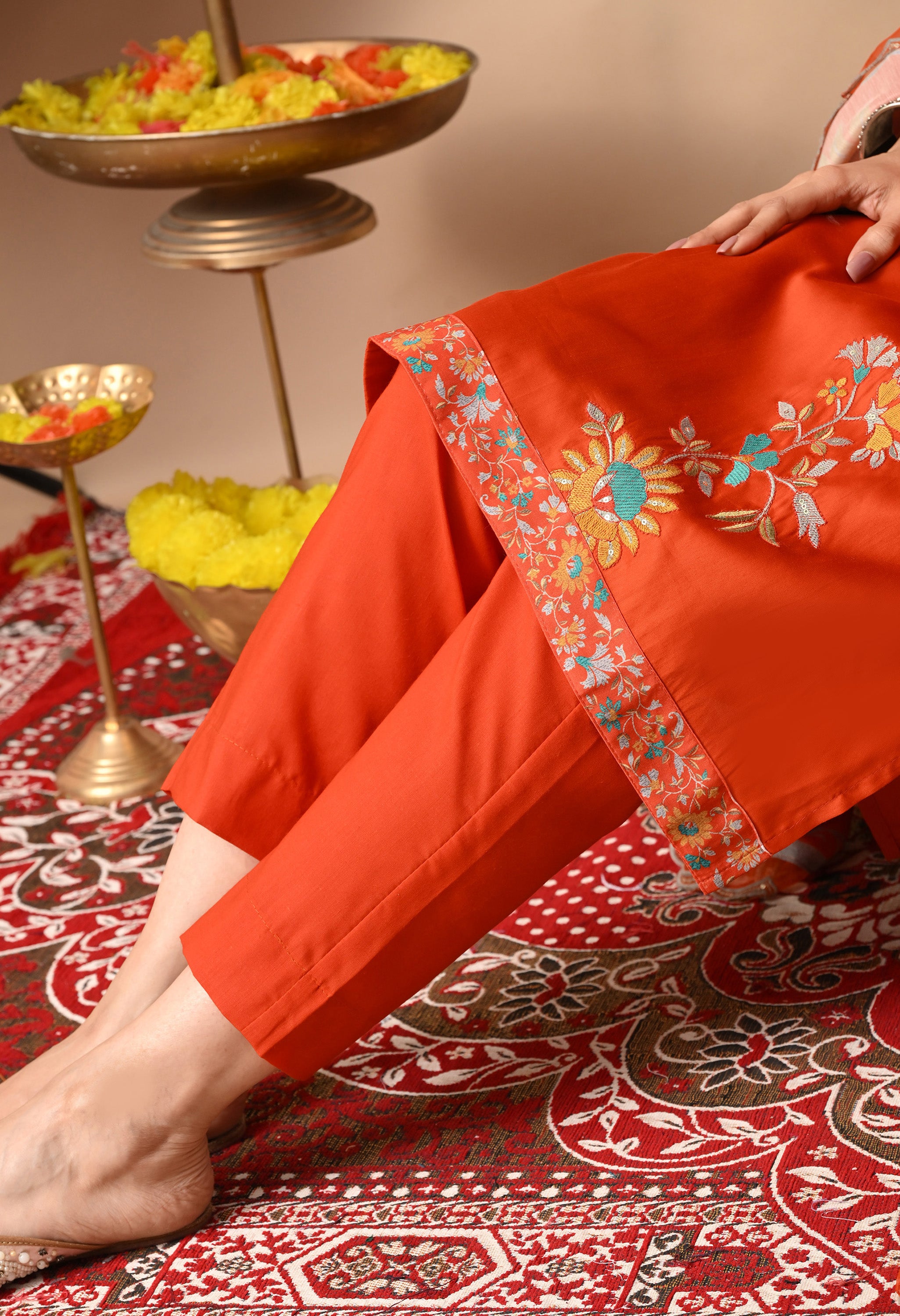 NILOFER - A Suit Set