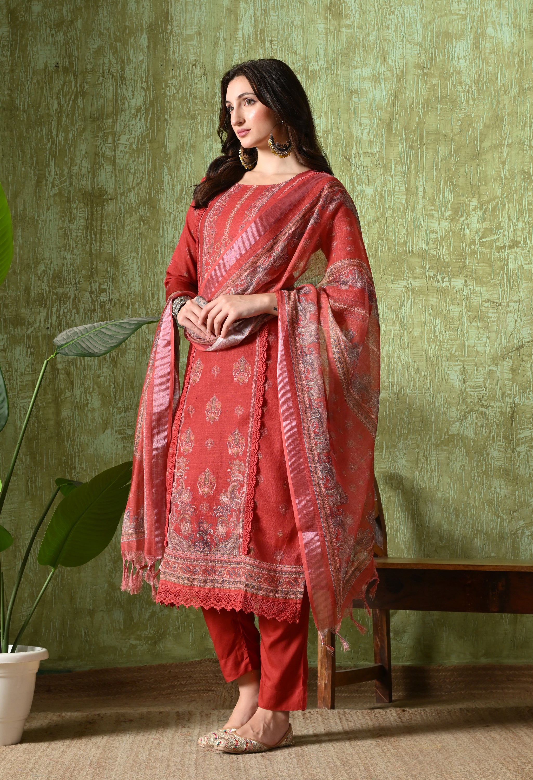 SANIA - A Suit Set