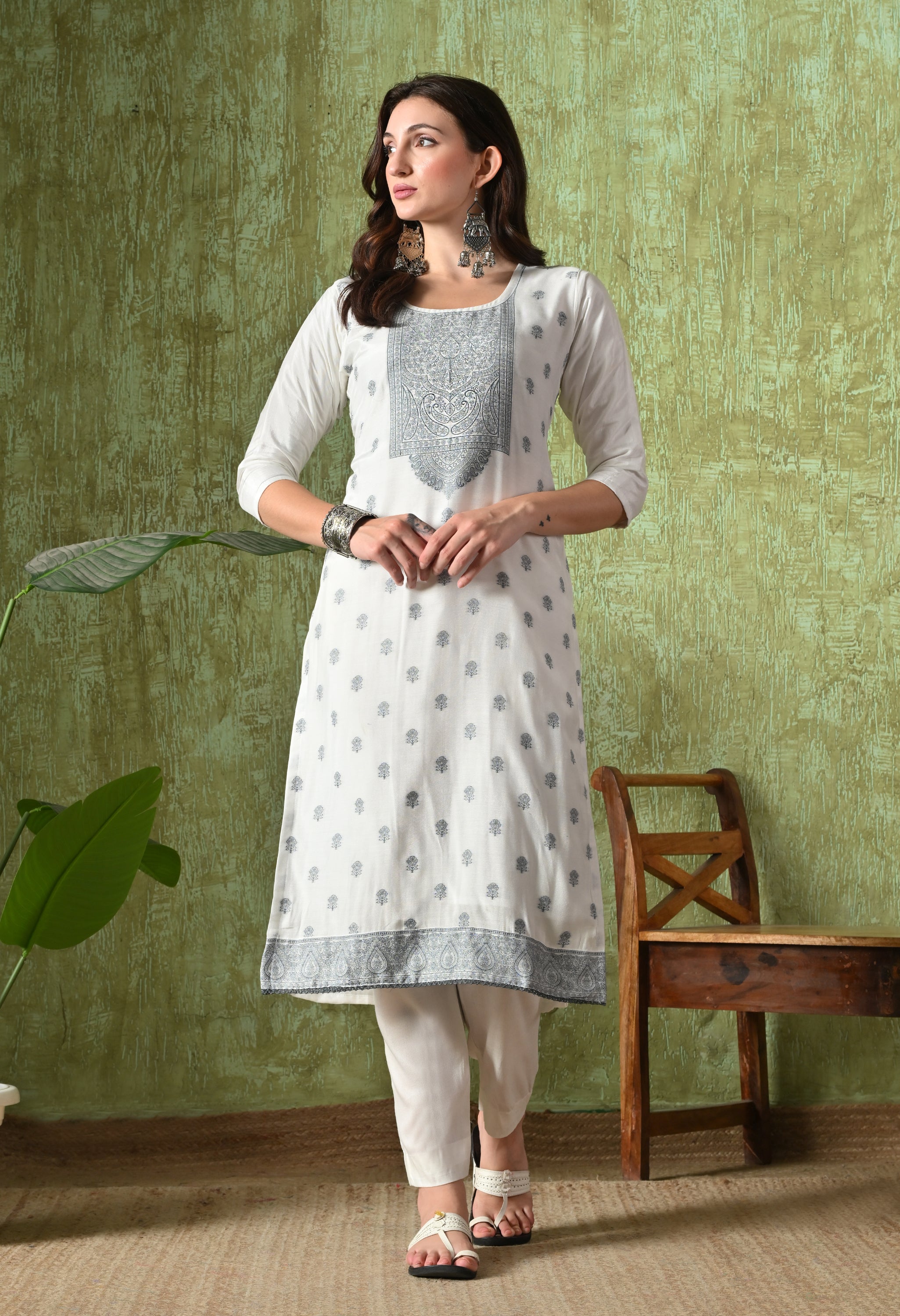VANYA - A Suit Set