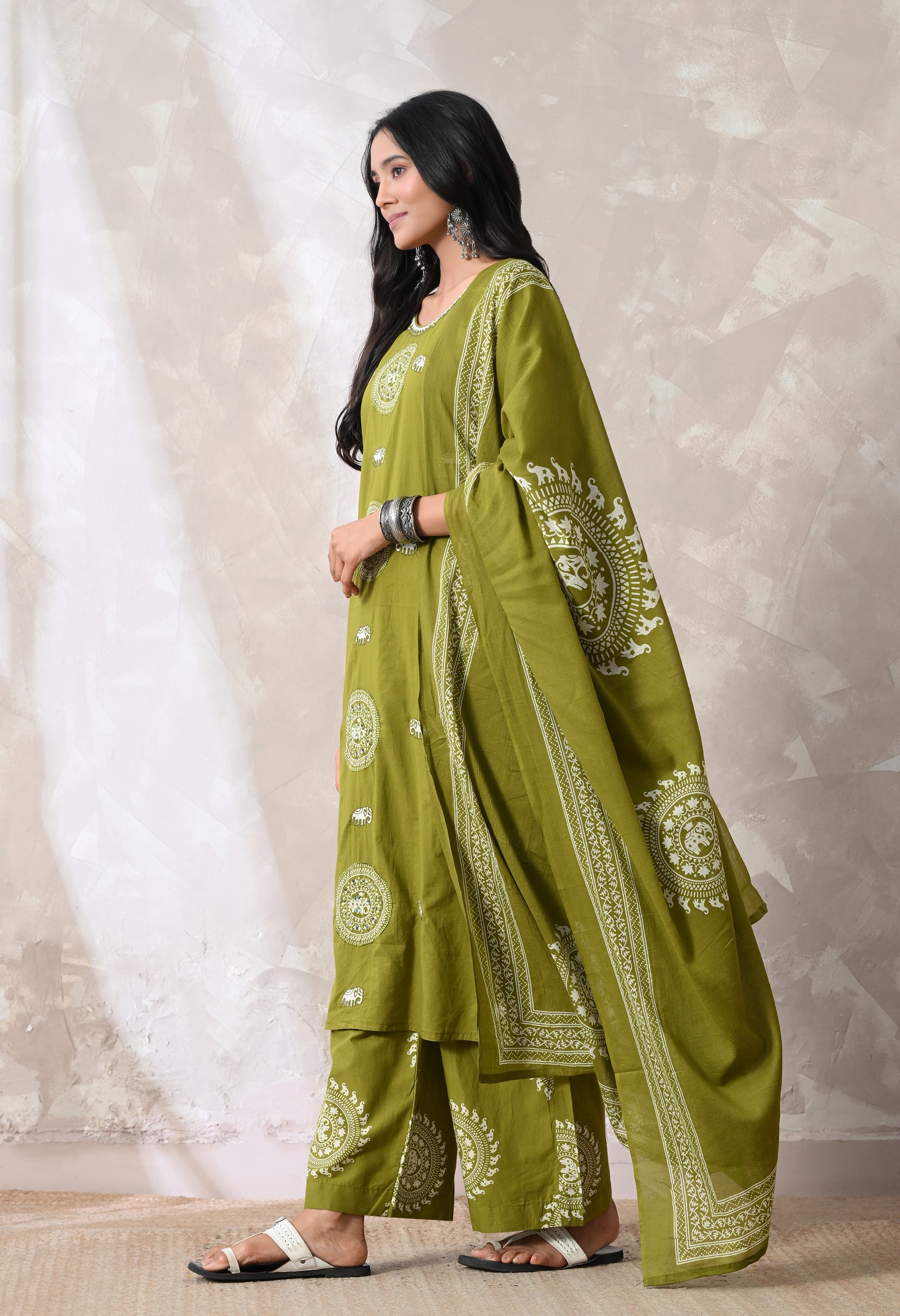 AAYAT - A Suit Set
