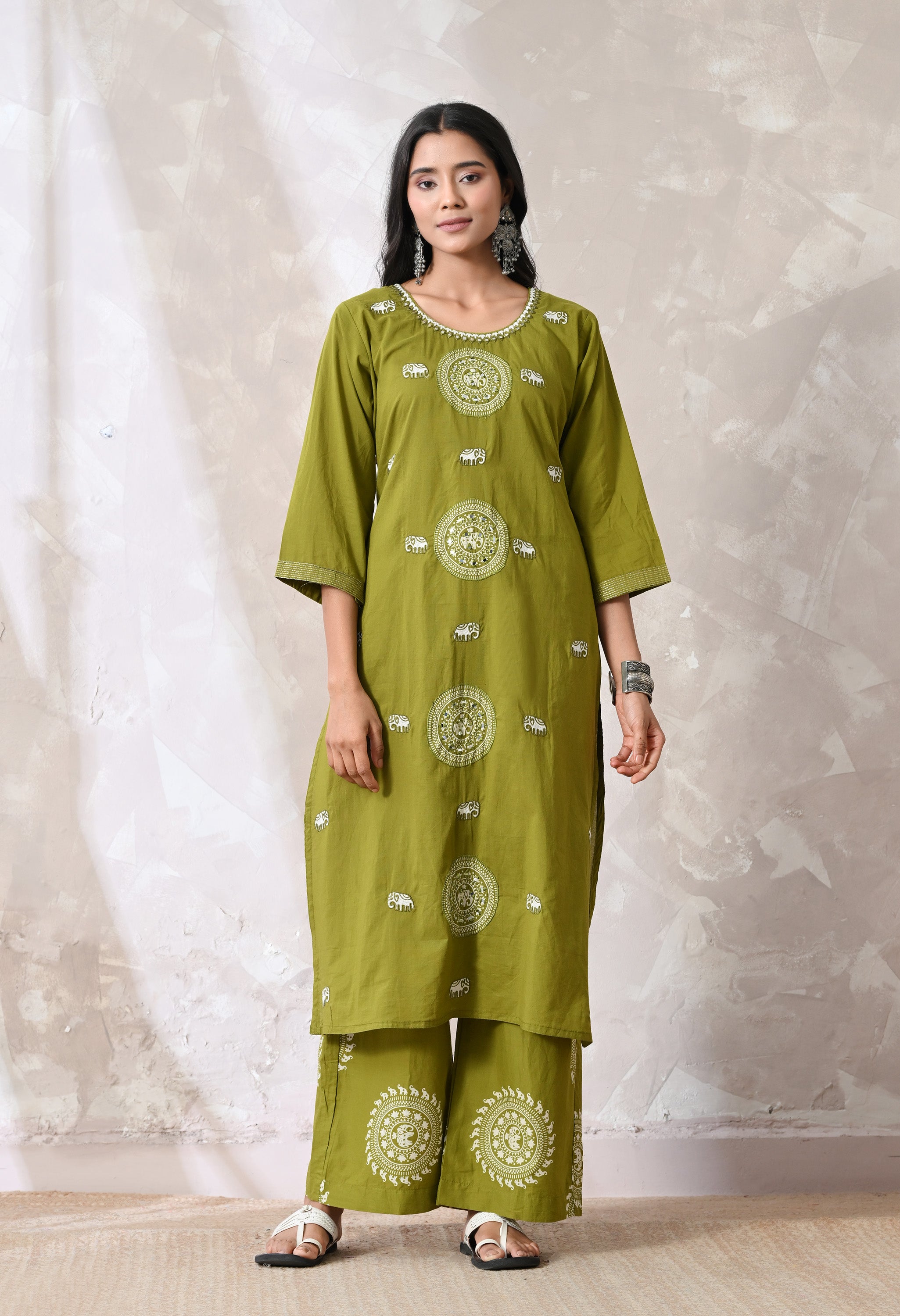 AAYAT - A Suit Set