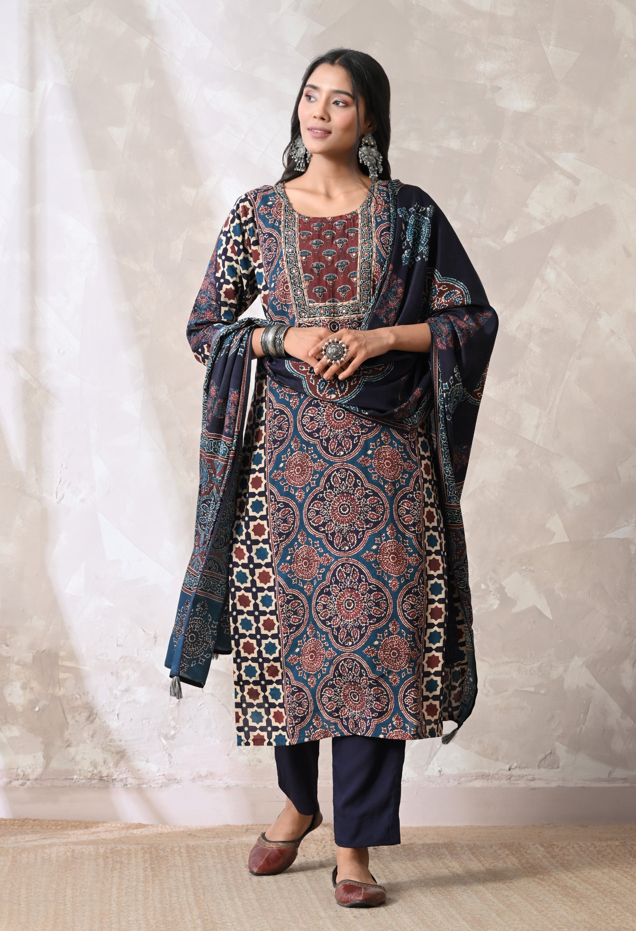 ZENIA - A Suit Set
