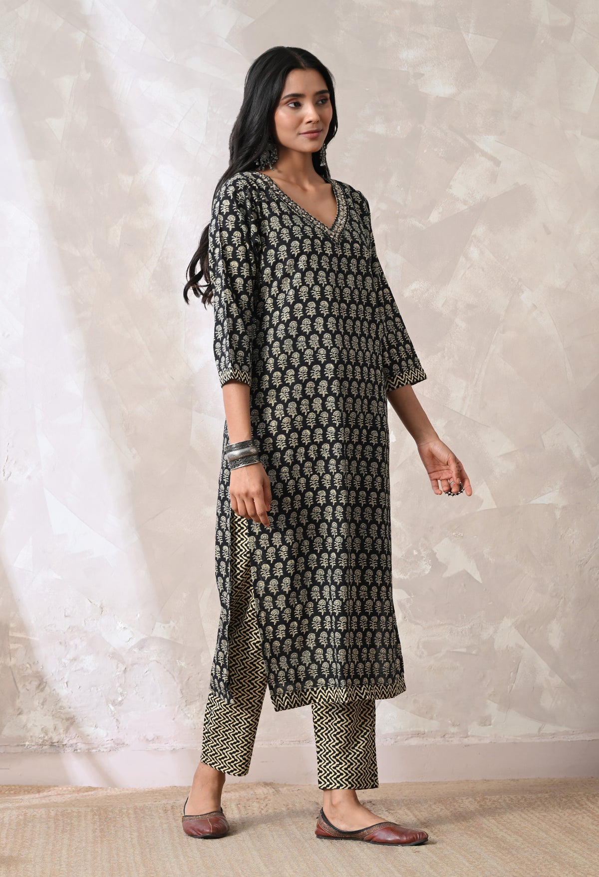 ARYA - A Suit Set