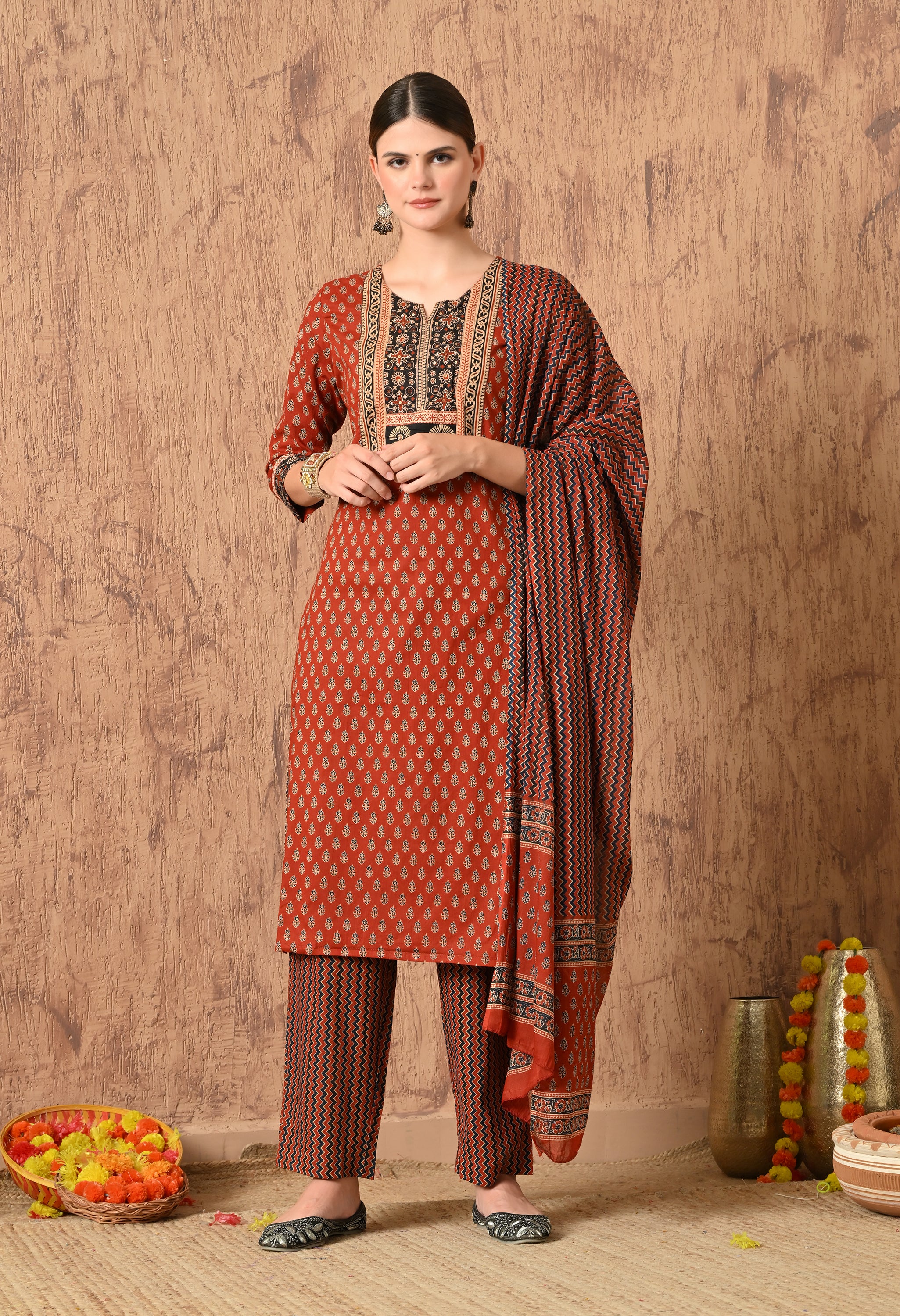 IMAN - A Suit Set