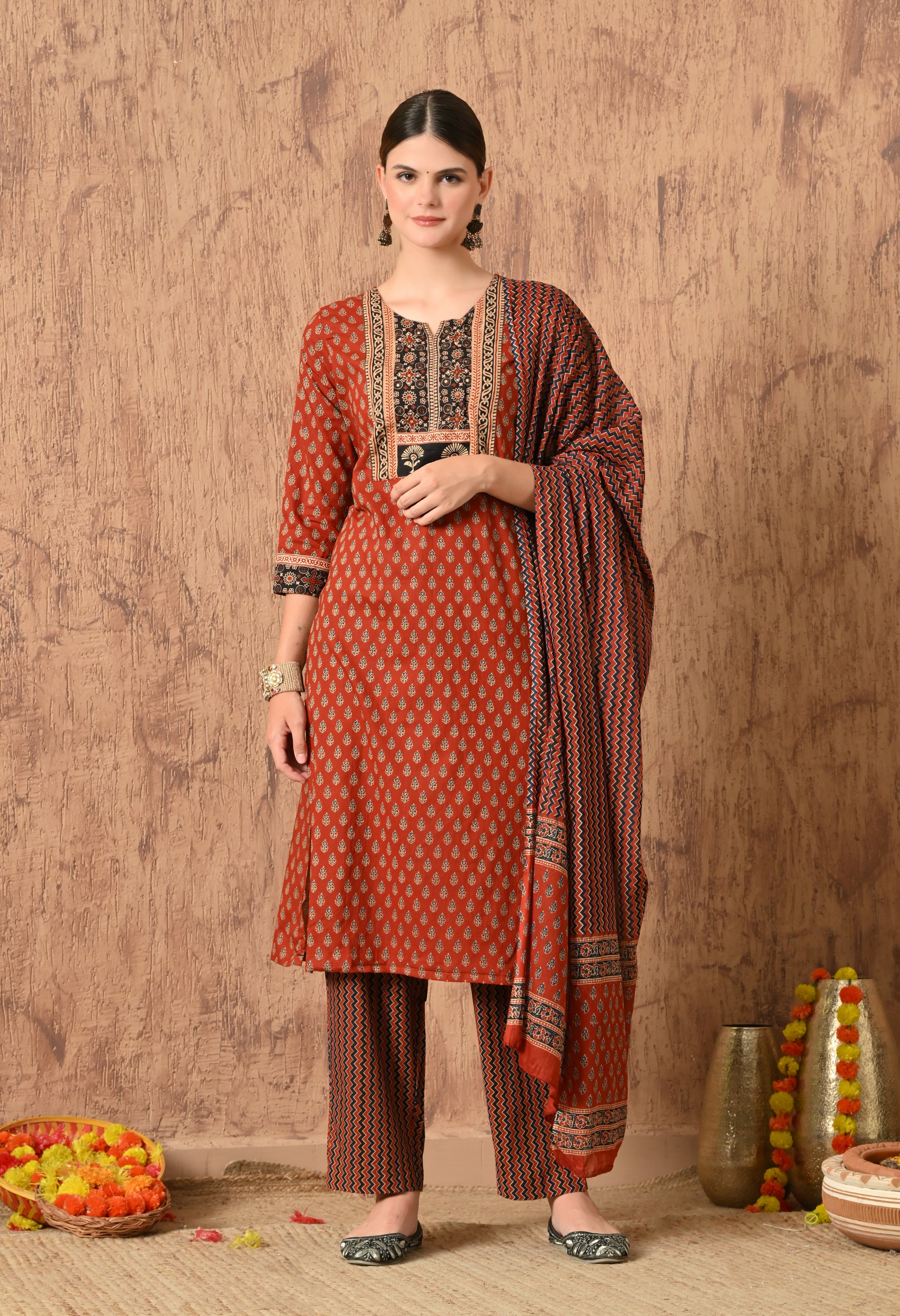 IMAN - A Suit Set