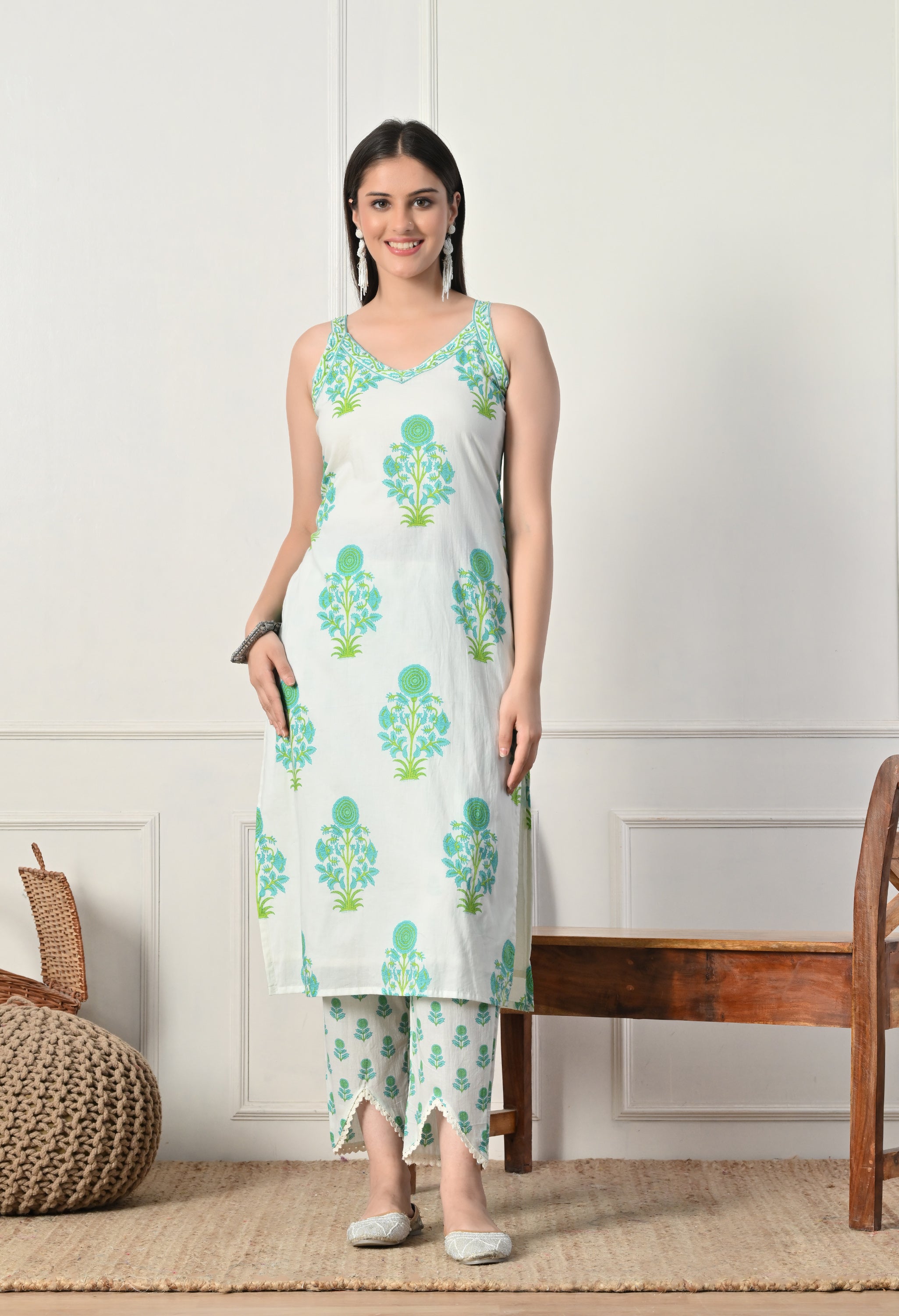 EDHA - A Suit Set
