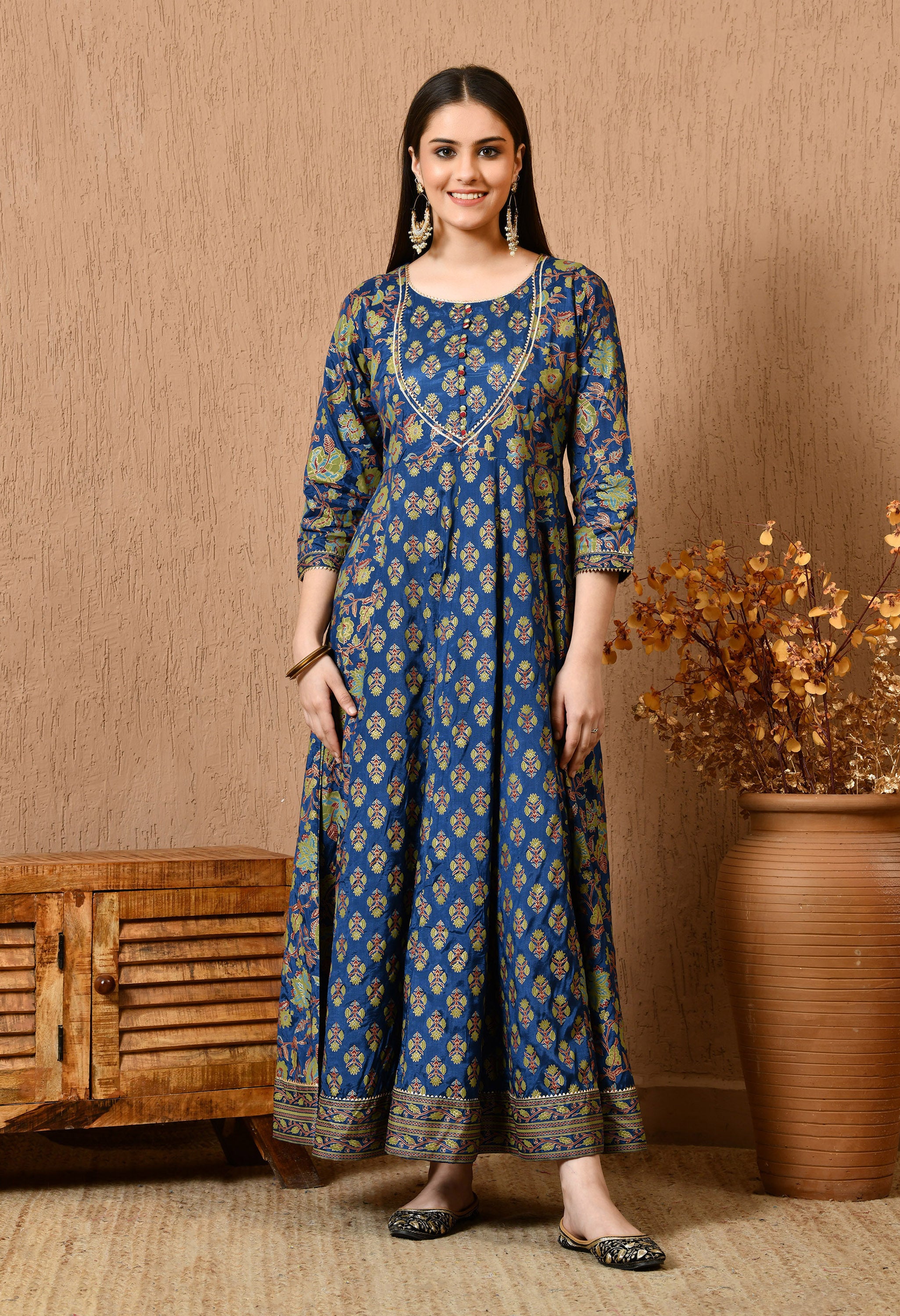 YERAM - A Suit Set