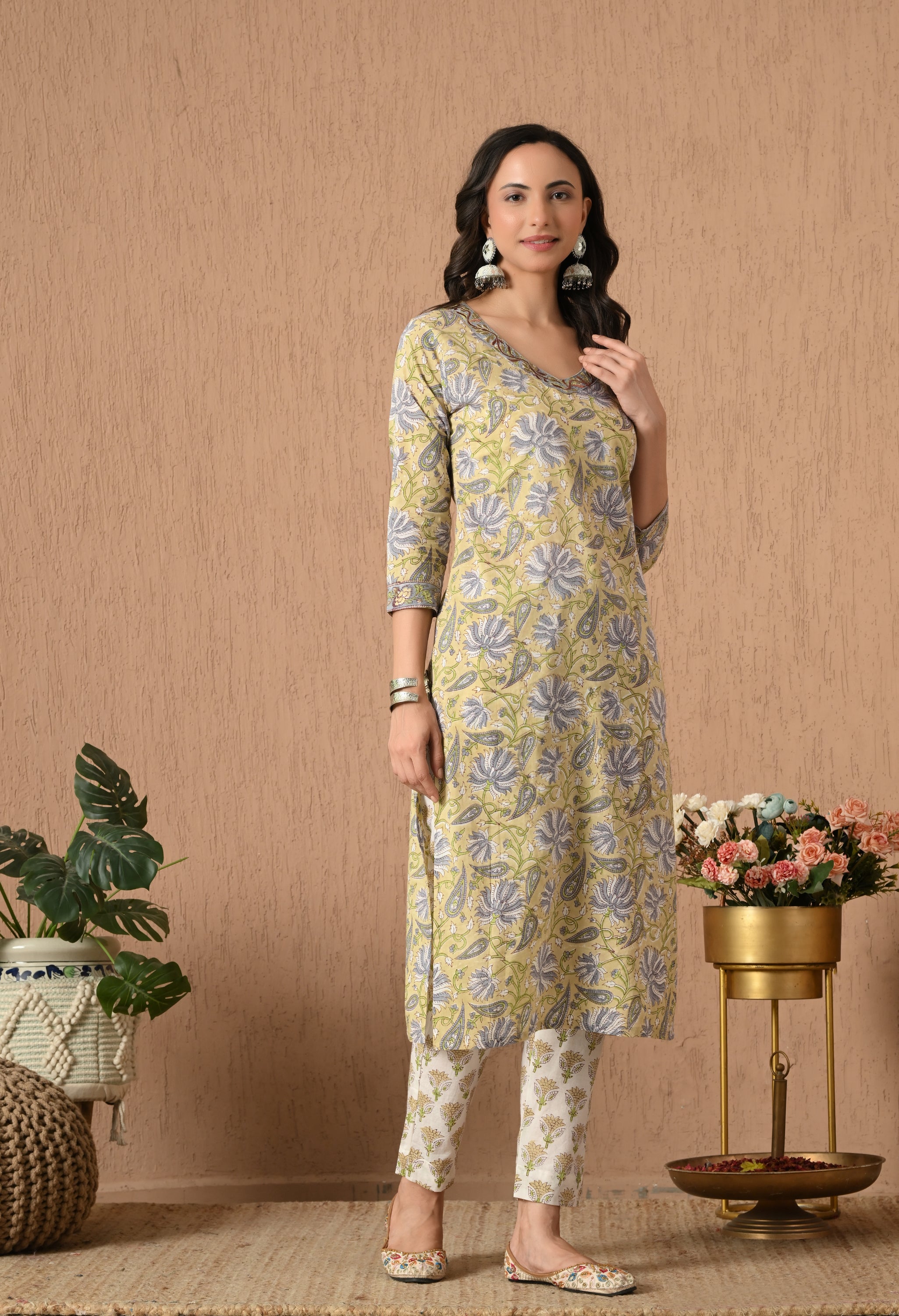 HUMA- A Suit Set