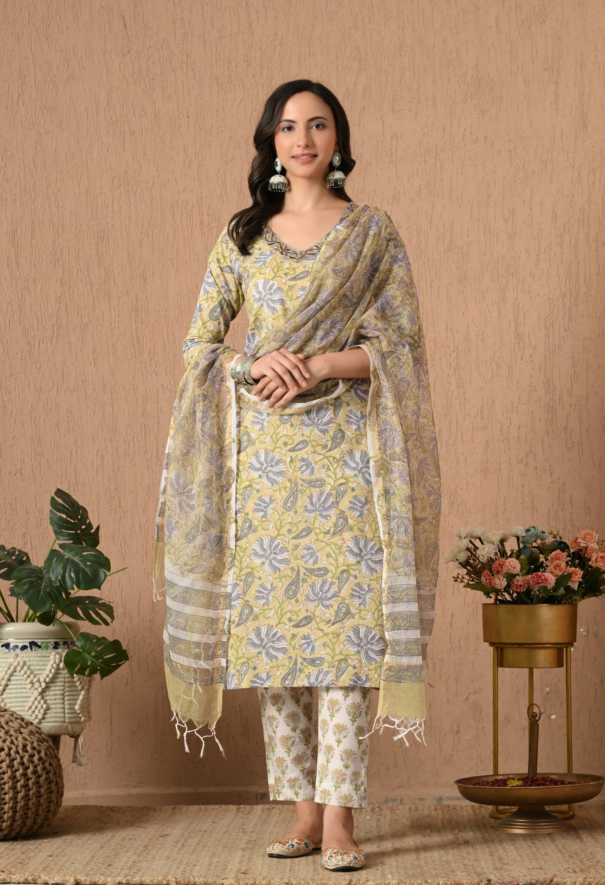 HUMA- A Suit Set