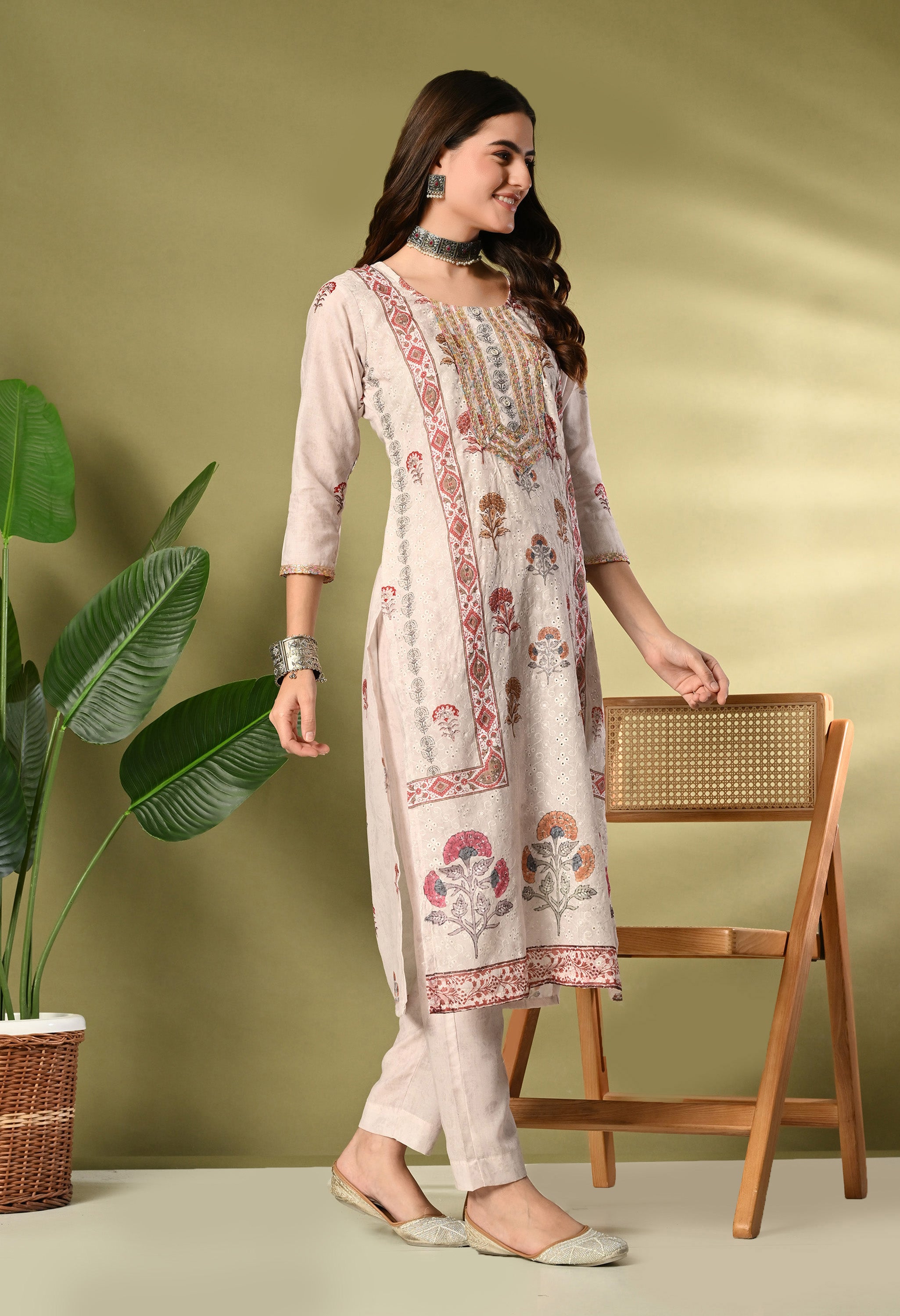 SADIYA - A Suit Set