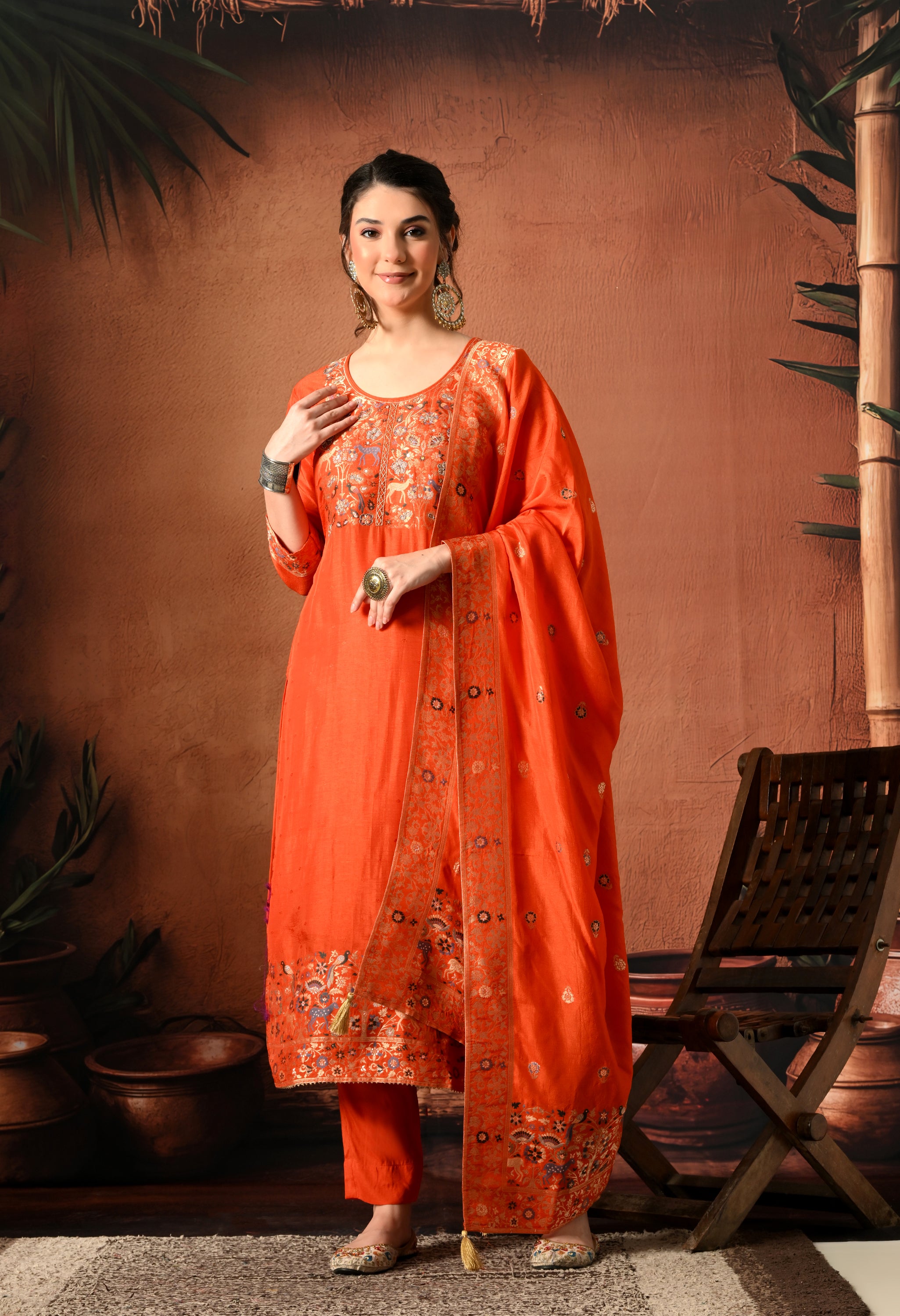 FALGUNI - A Suit Set