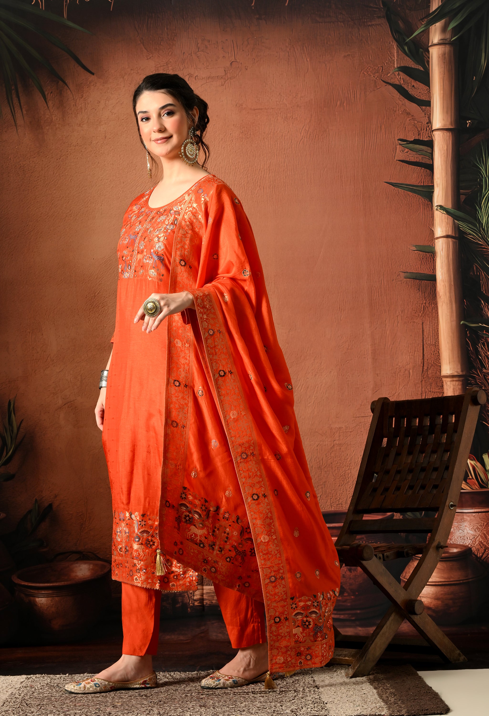 FALGUNI - A Suit Set