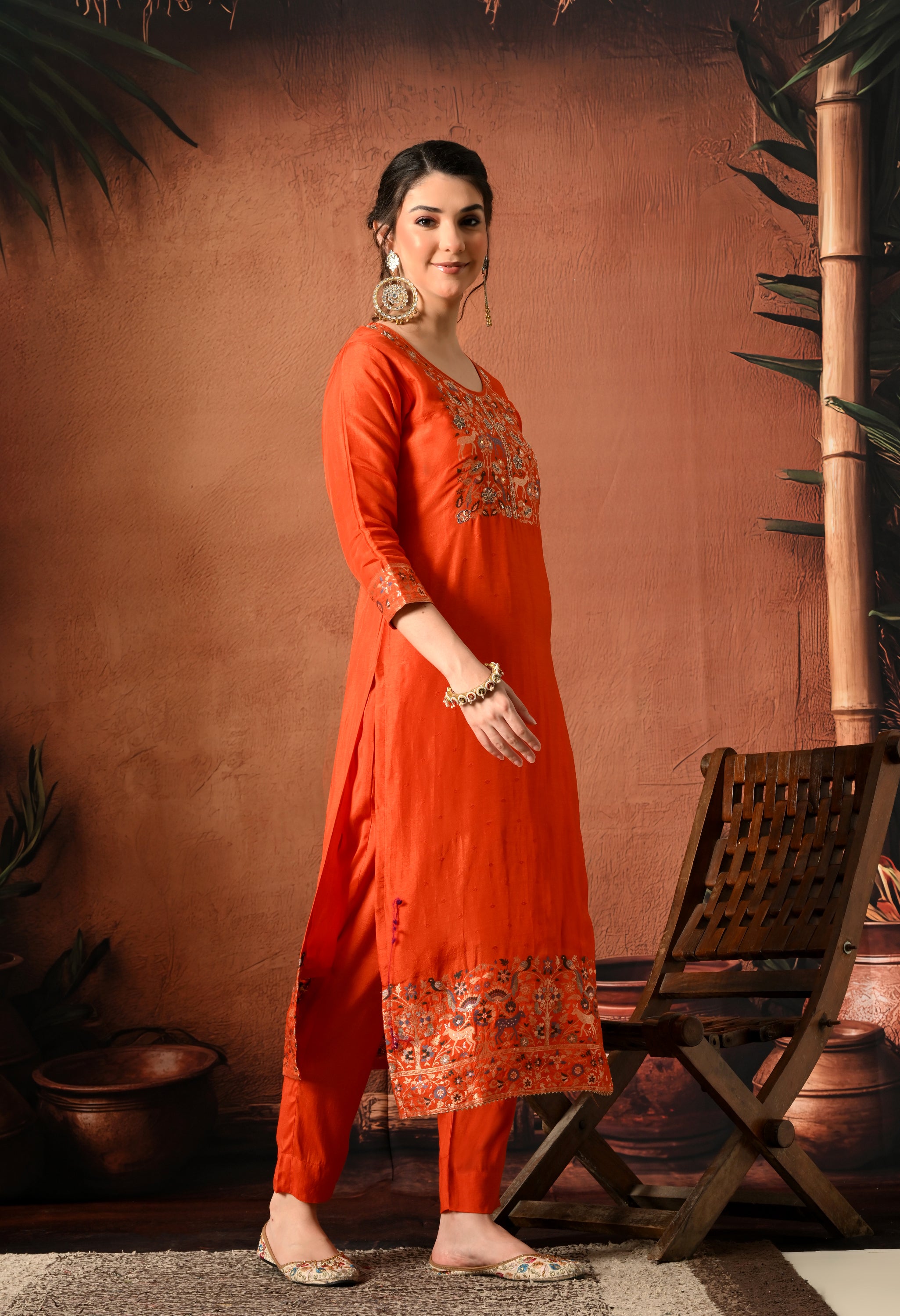 FALGUNI - A Suit Set
