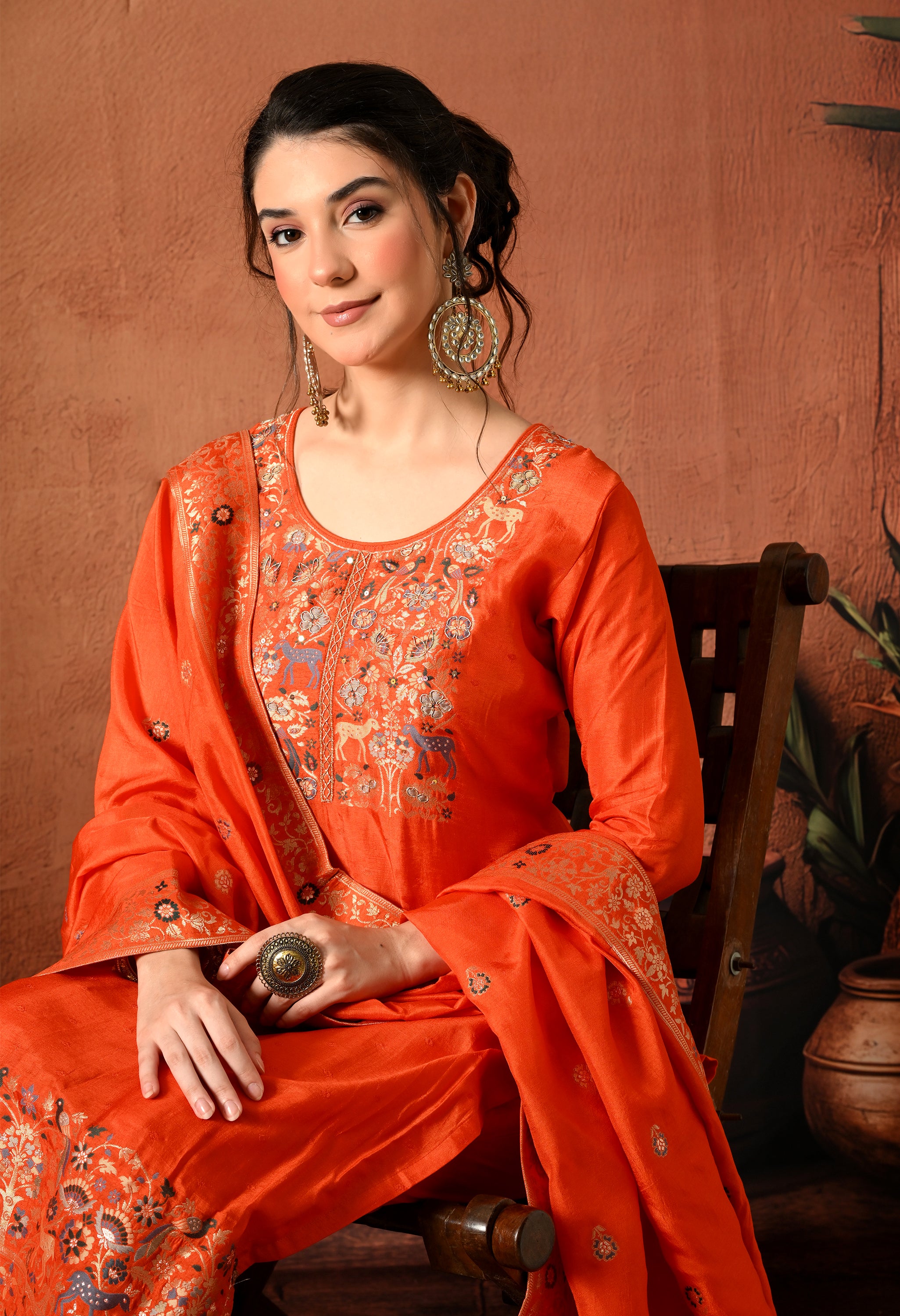 FALGUNI - A Suit Set