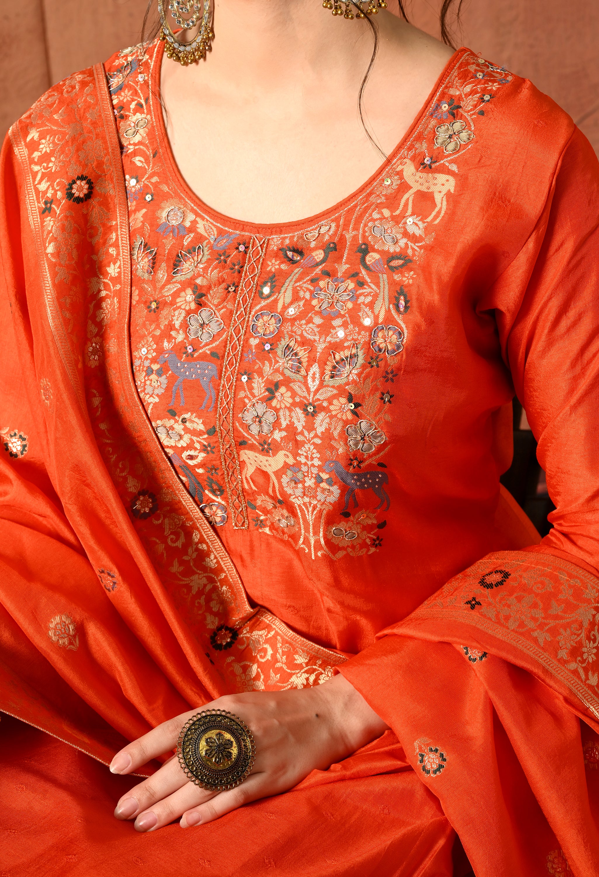 FALGUNI - A Suit Set