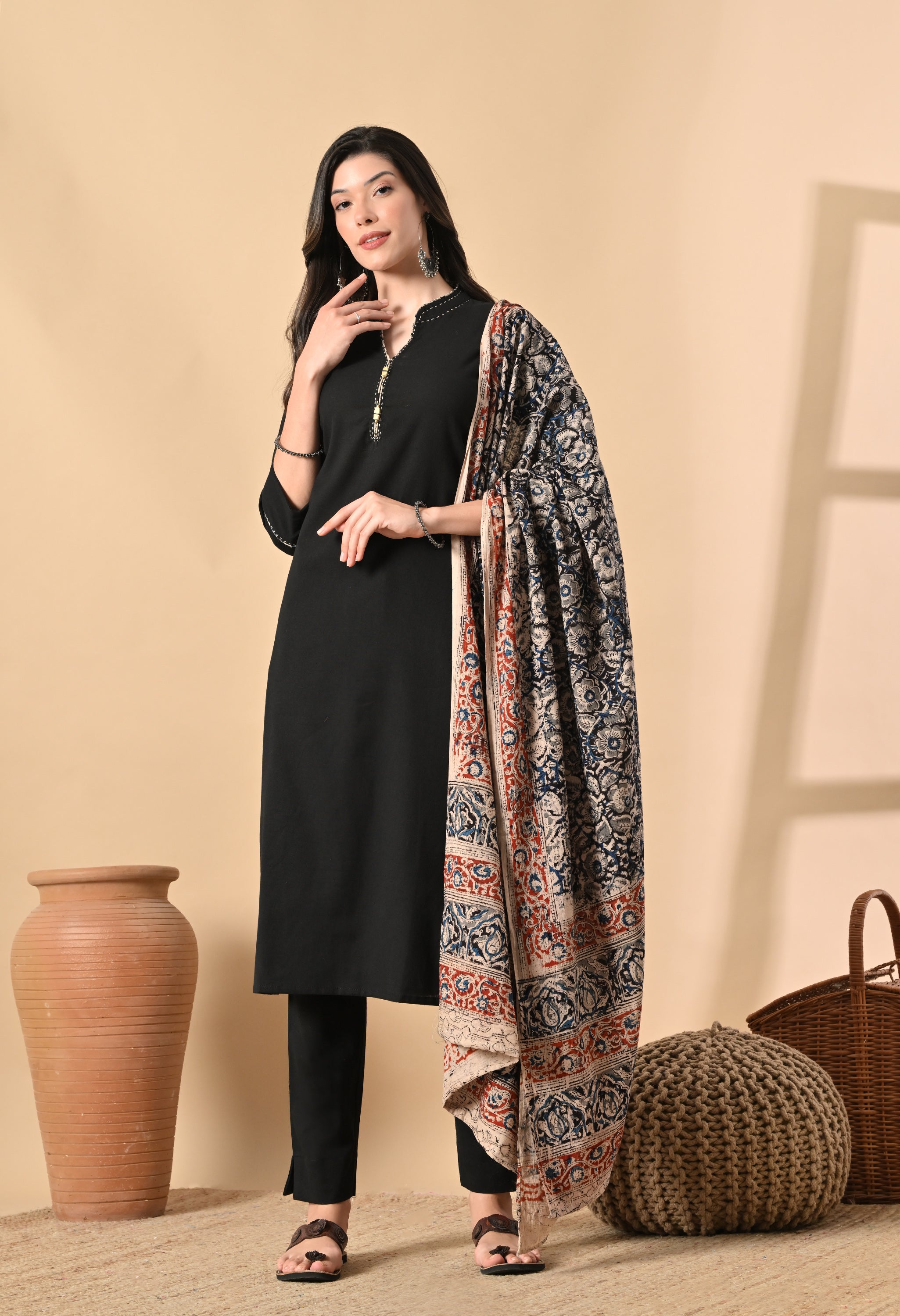 VASU - A Suit Set