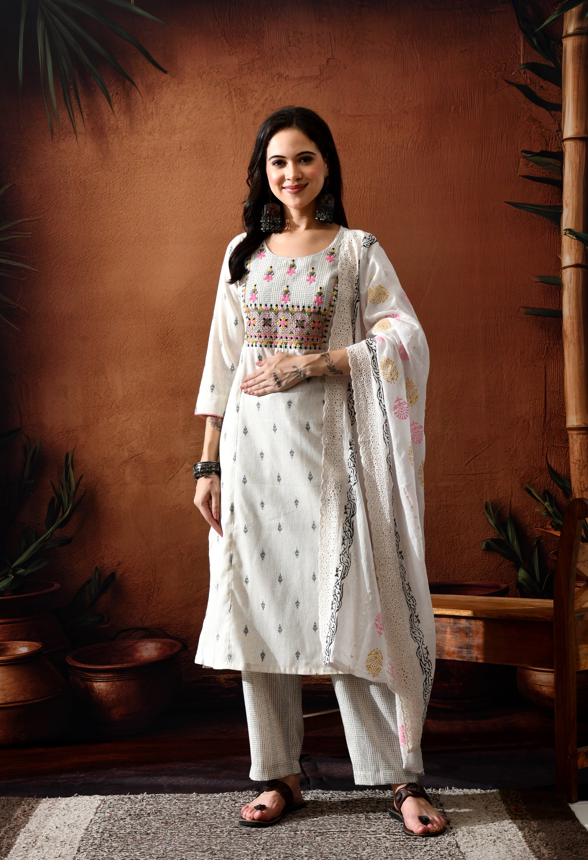 NAINA - A Suit Set
