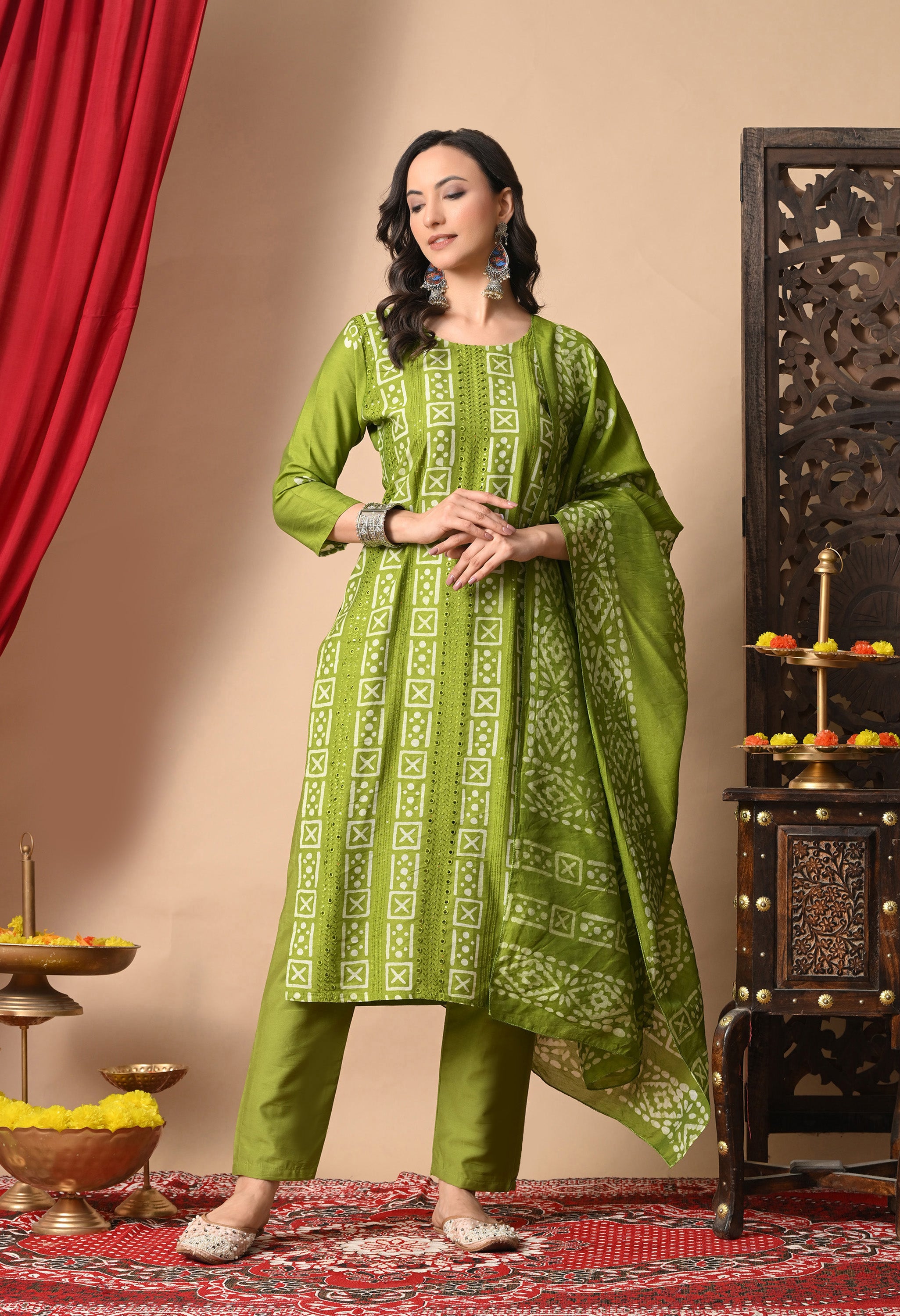 AAYAT - A Suit Set