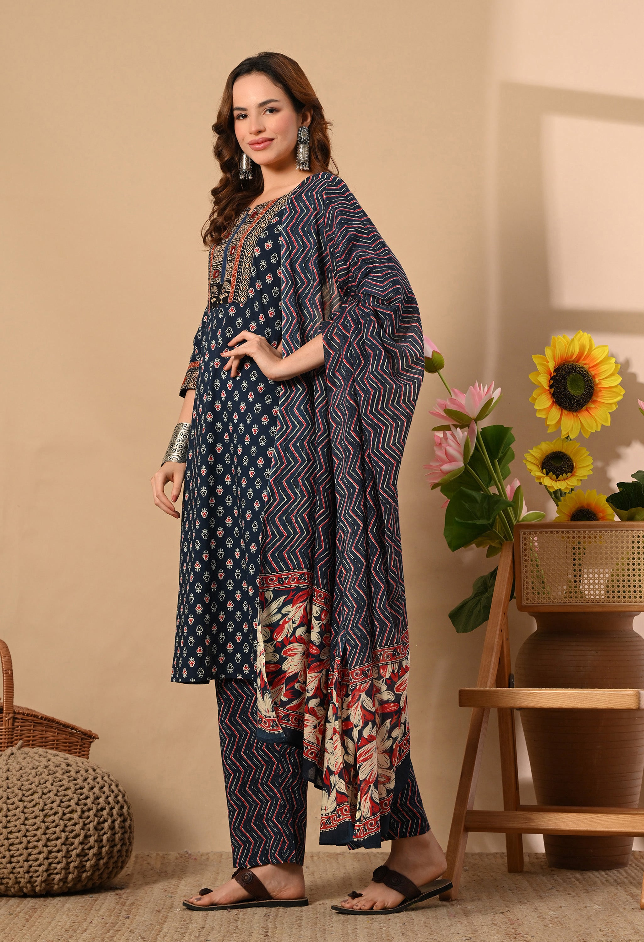 IMAN - A Suit Set