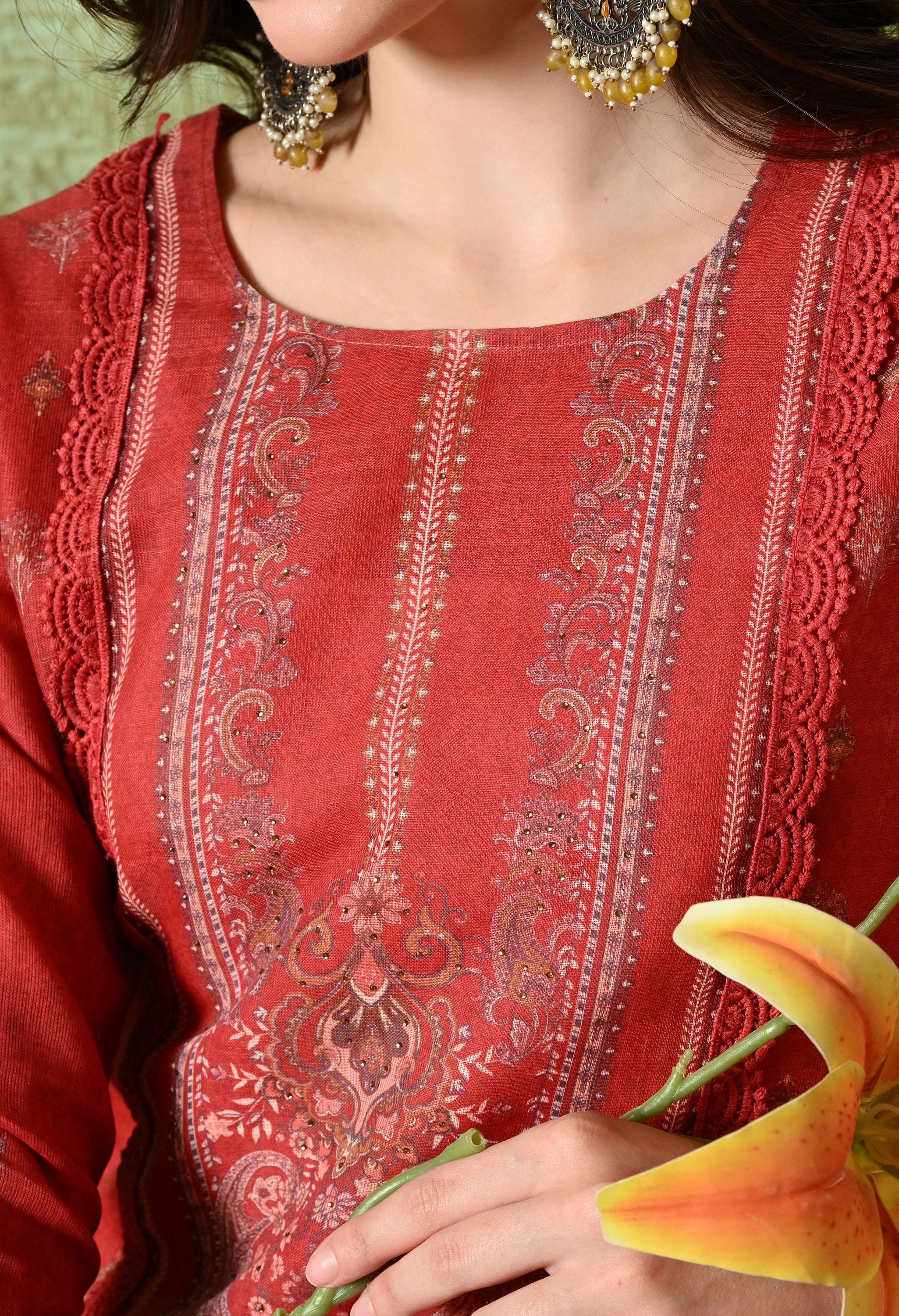 SANIA - A Suit Set