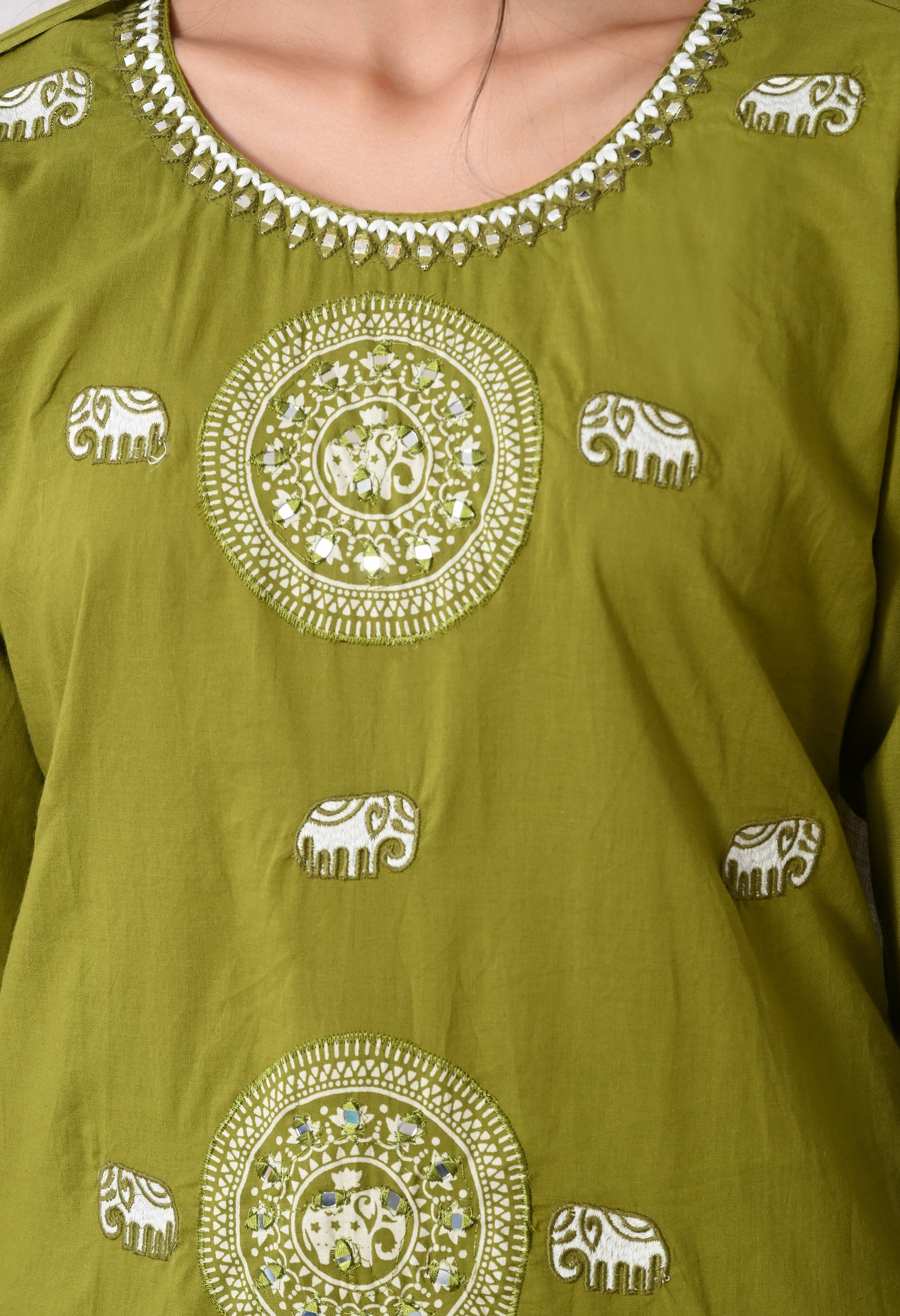 AAYAT - A Suit Set