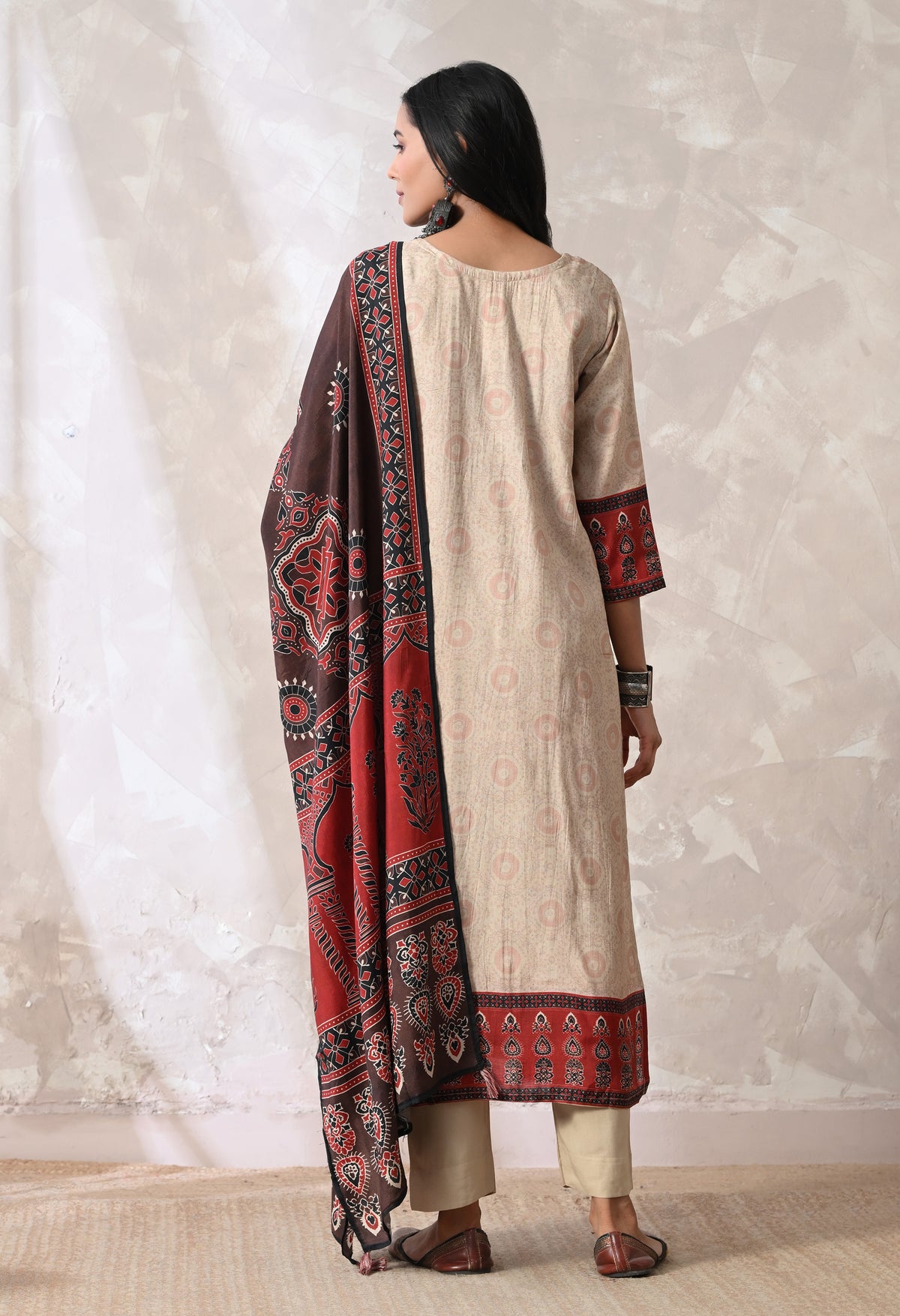 FALGUNI - A Suit Set