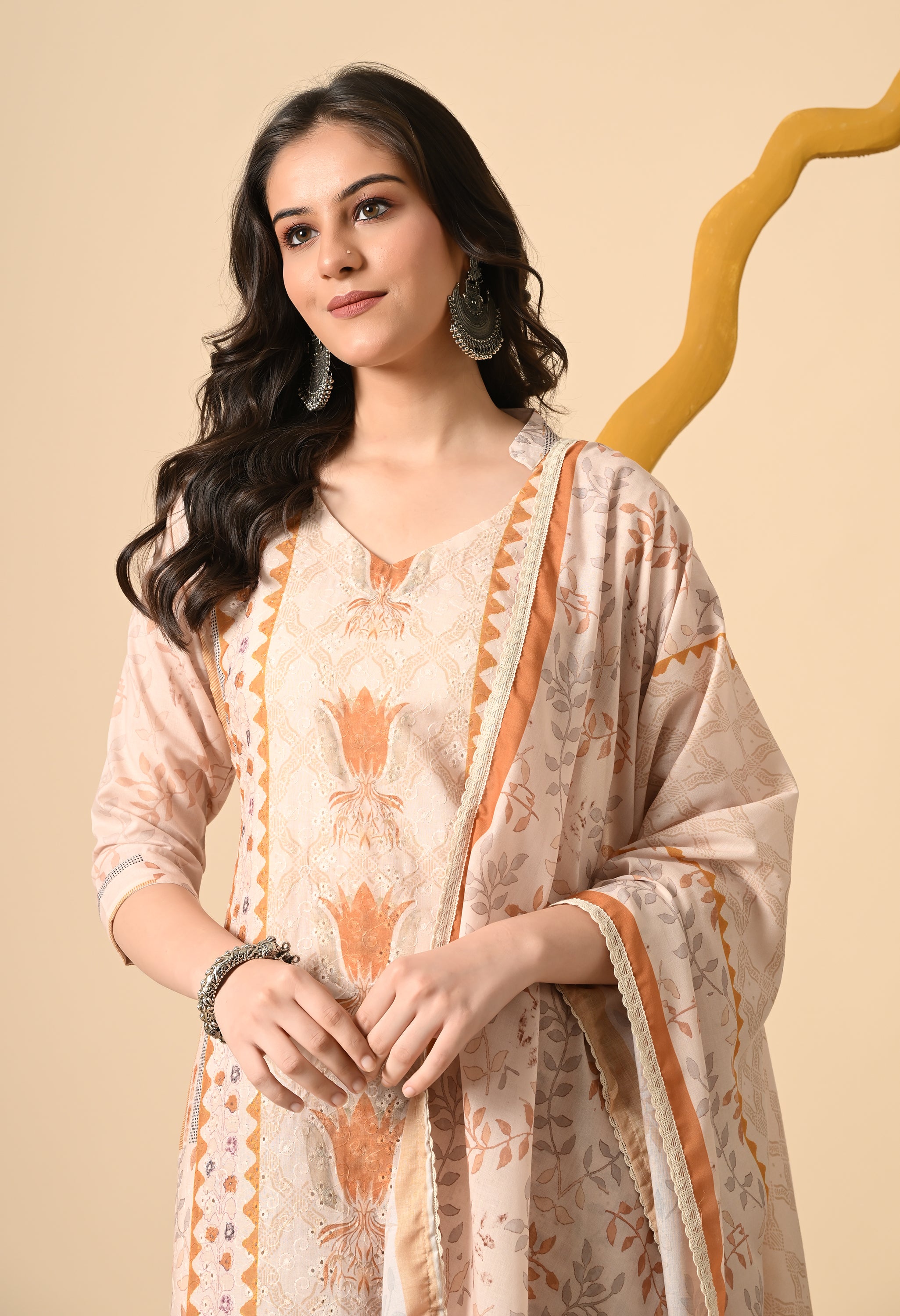 SAANJH - A Suit Set