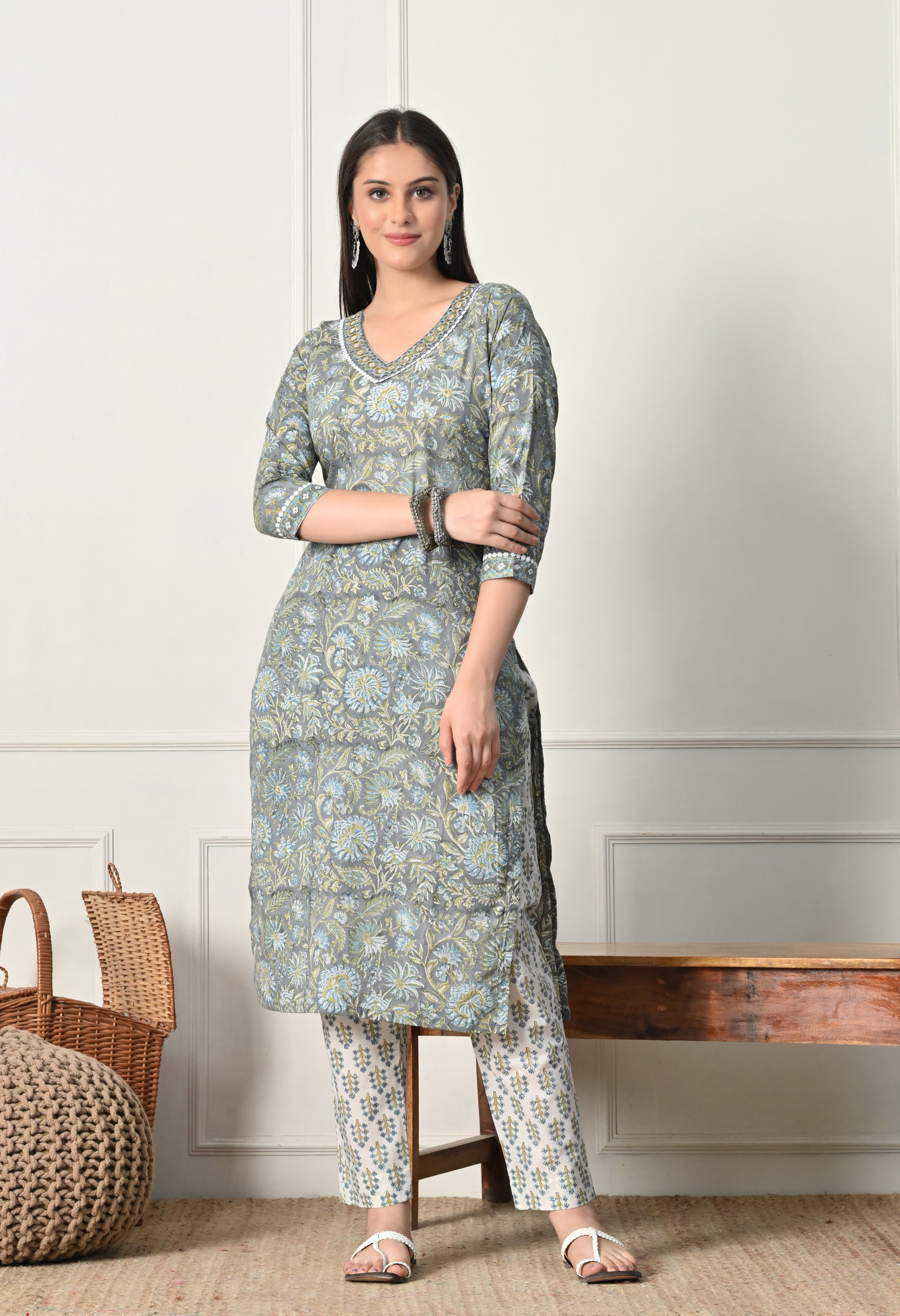 ZENIA - A Suit Set