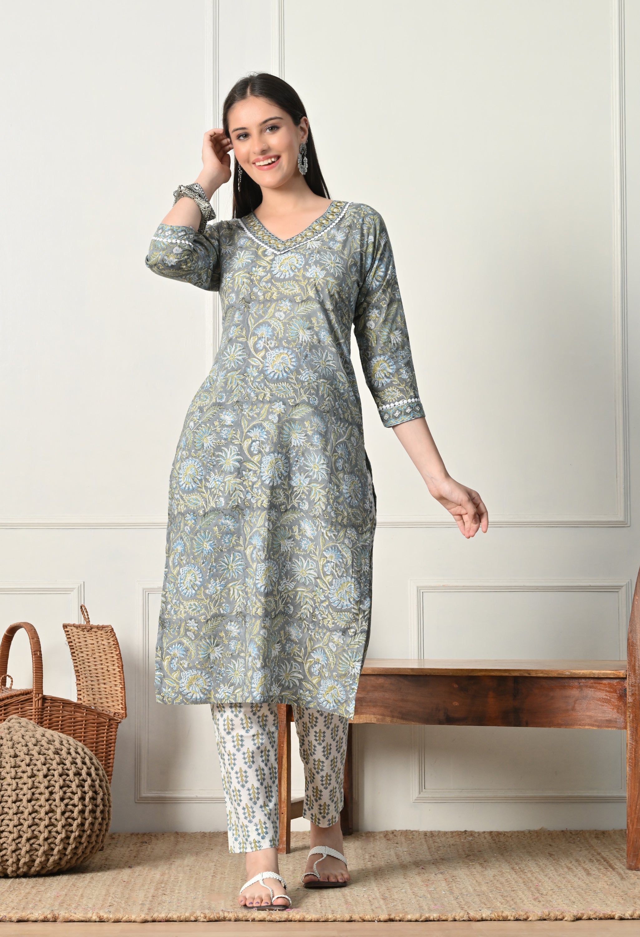 ZENIA - A Suit Set