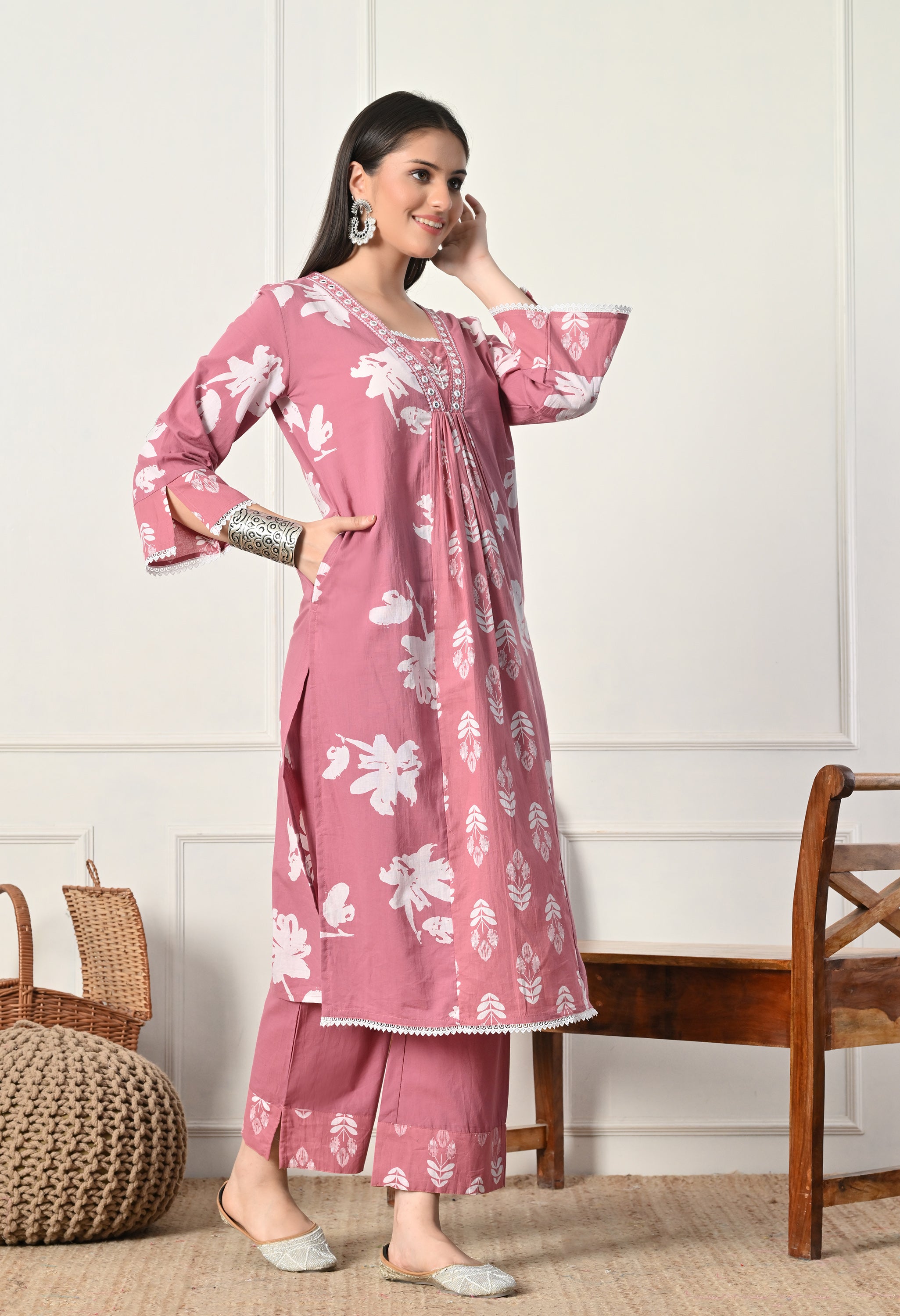 ZOYA - A Suit Set