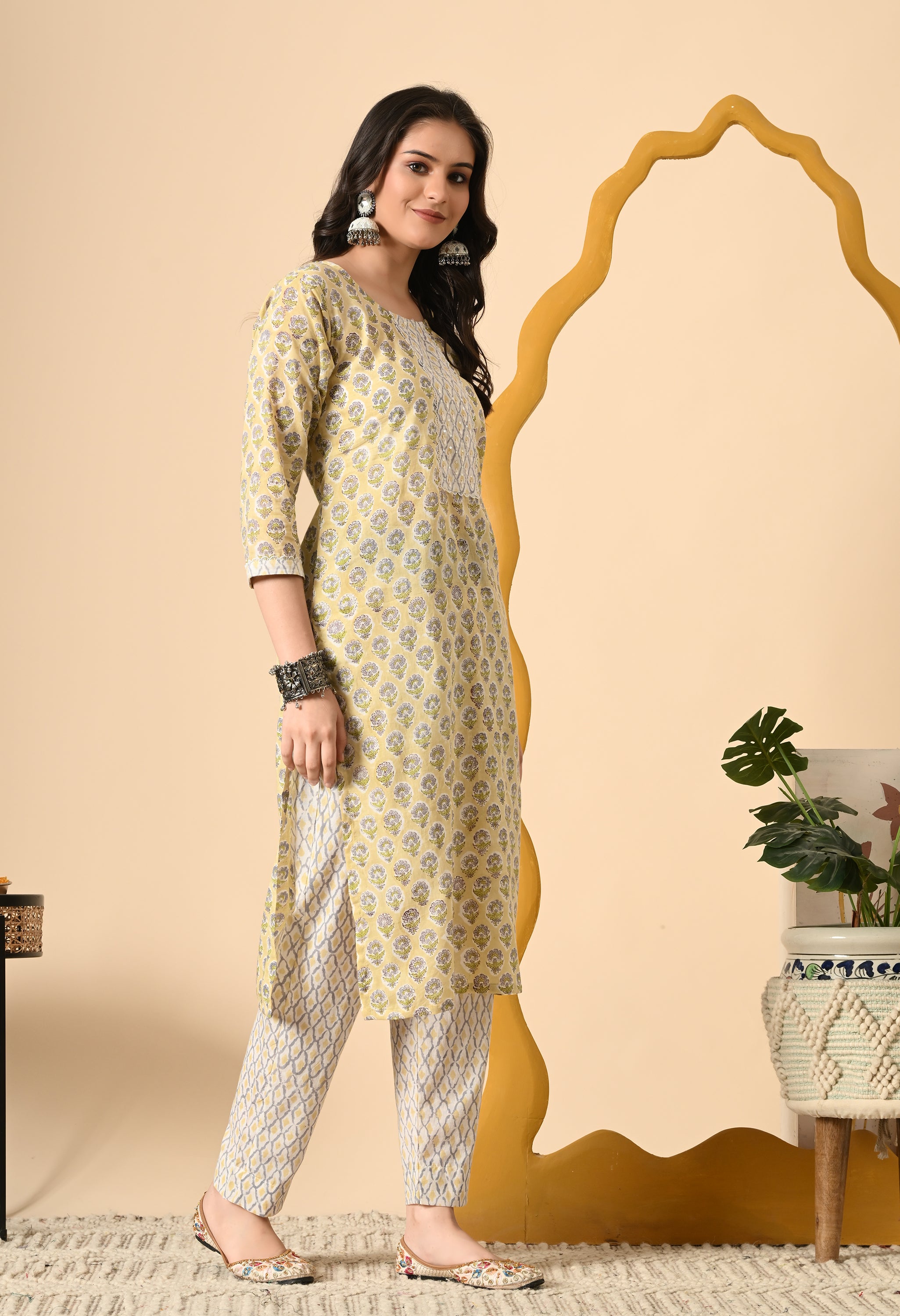 NAAZ - A Suit Set