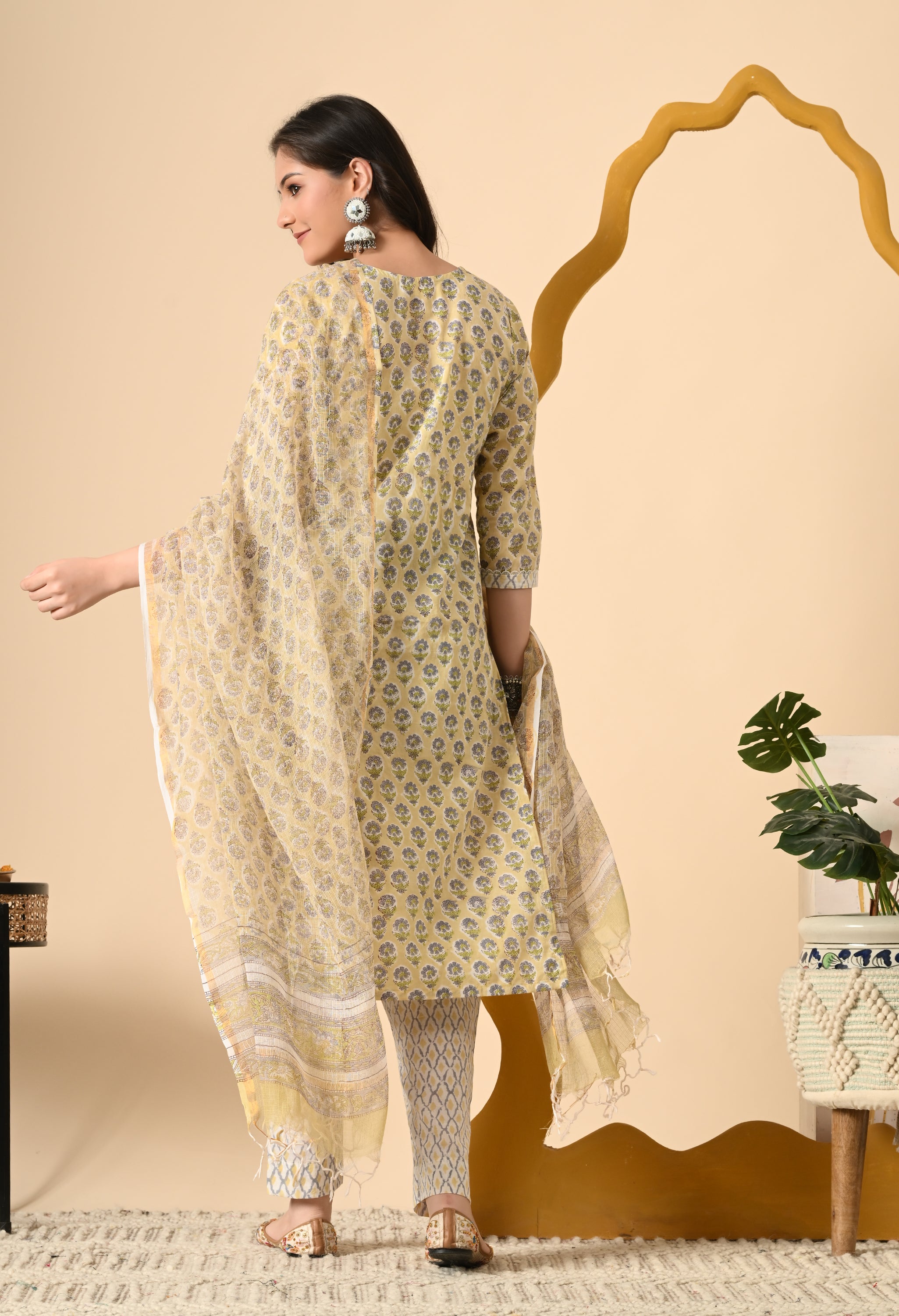 NAAZ - A Suit Set