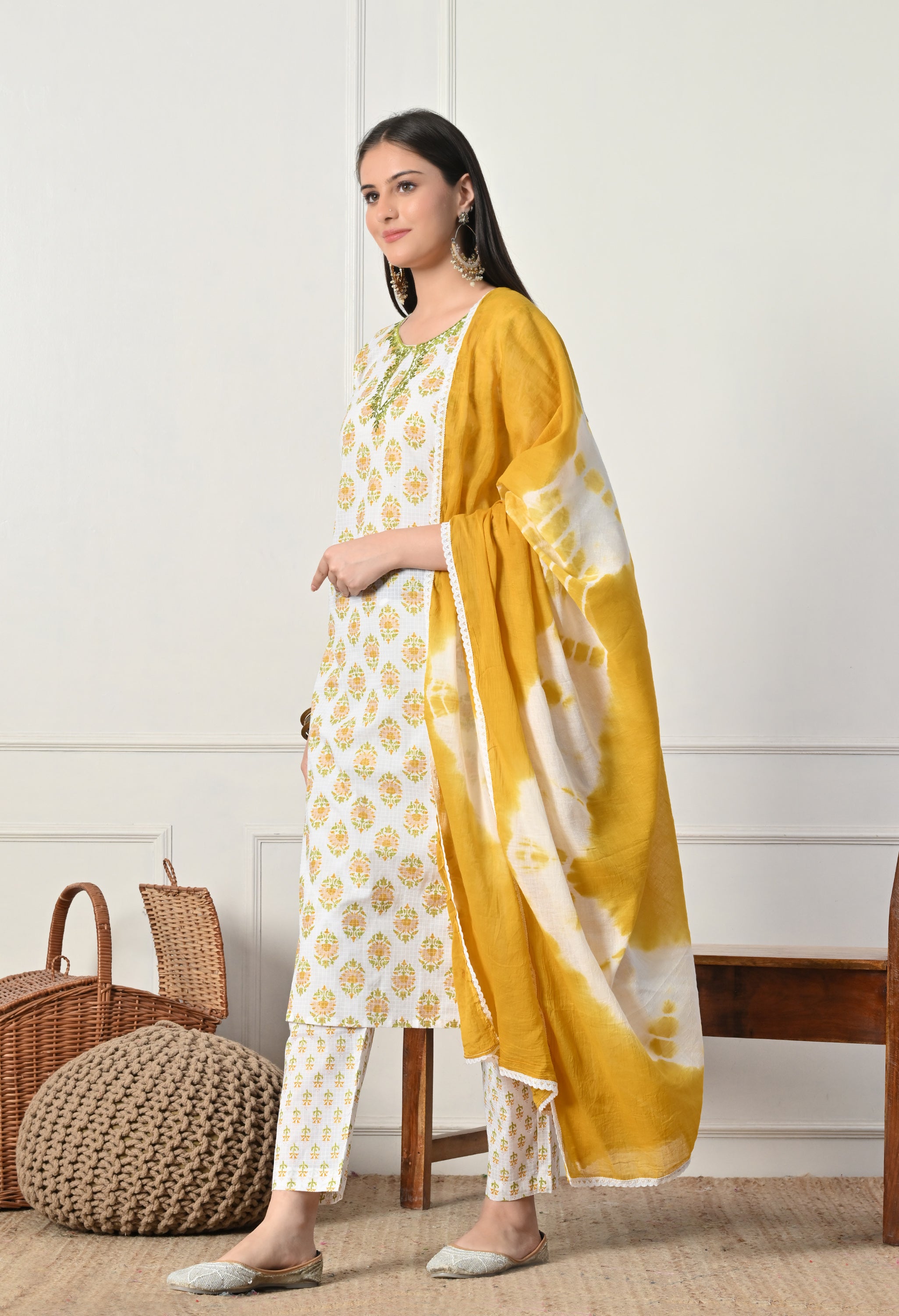 HANIA- A Suit Set