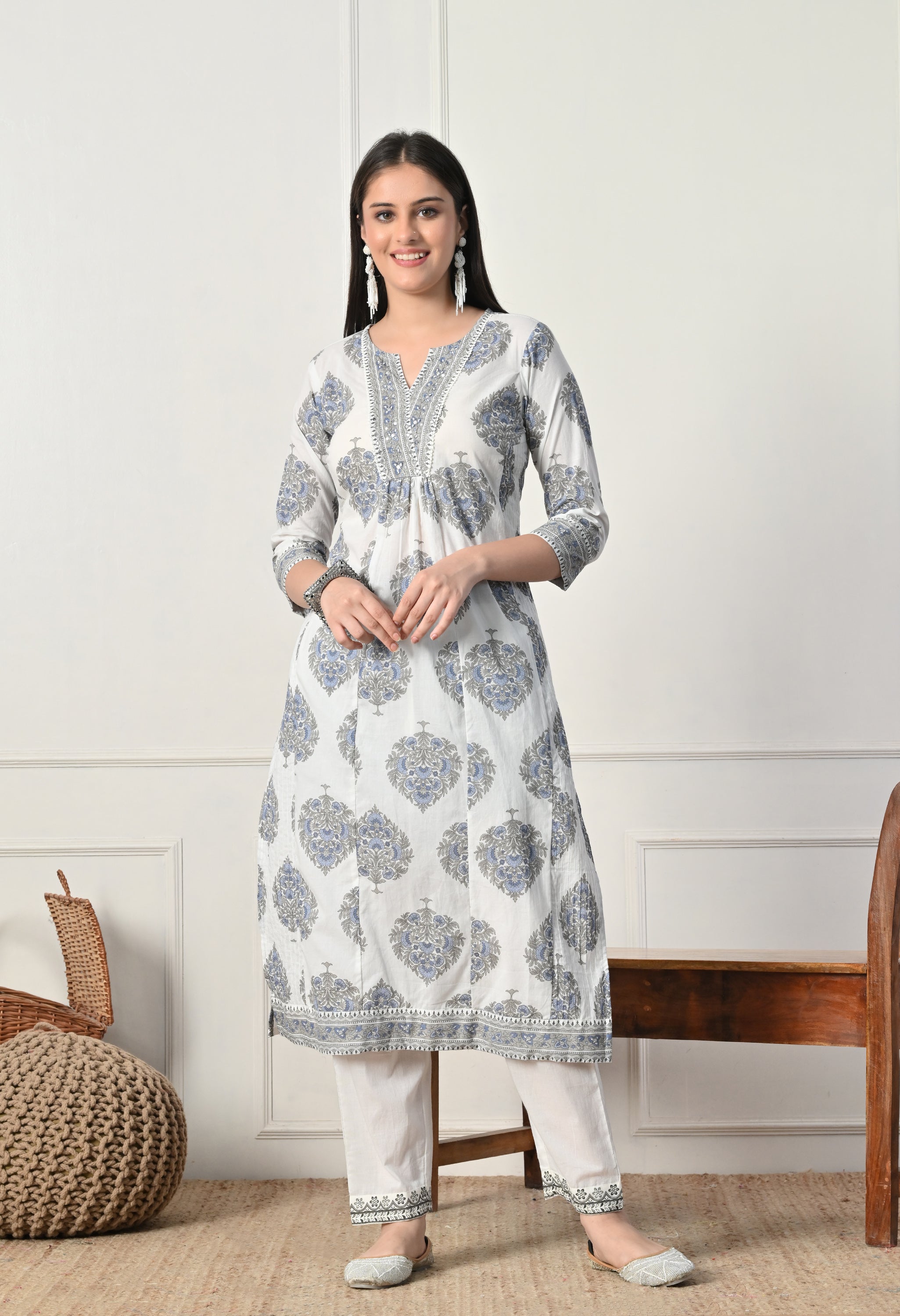 SHAB - A Suit Set