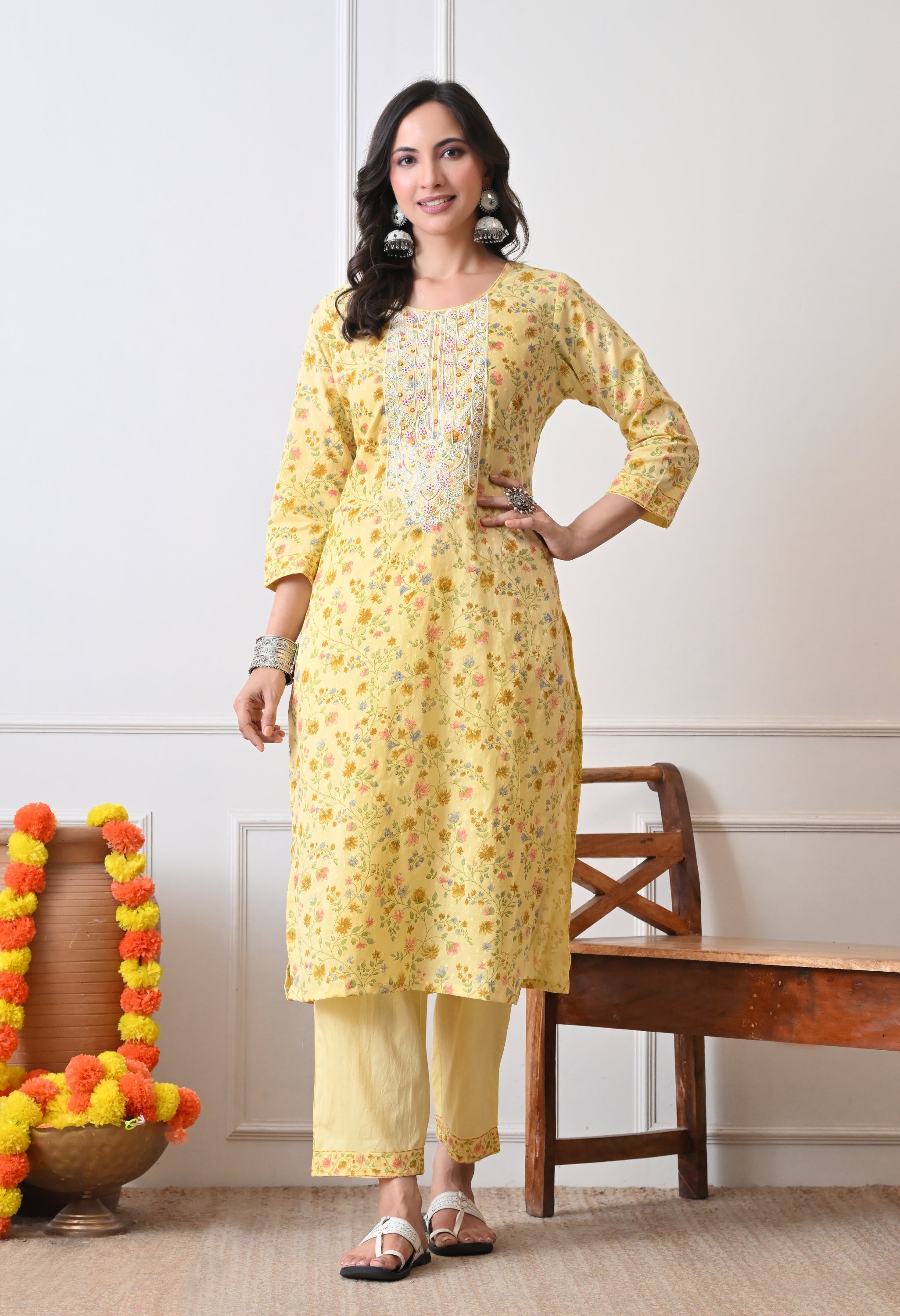 SARA- A Suit Set