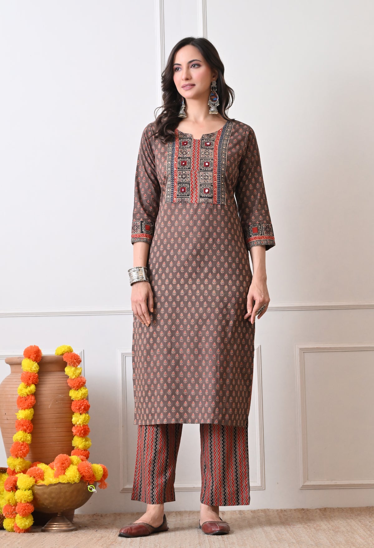 IMAN - A Suit Set