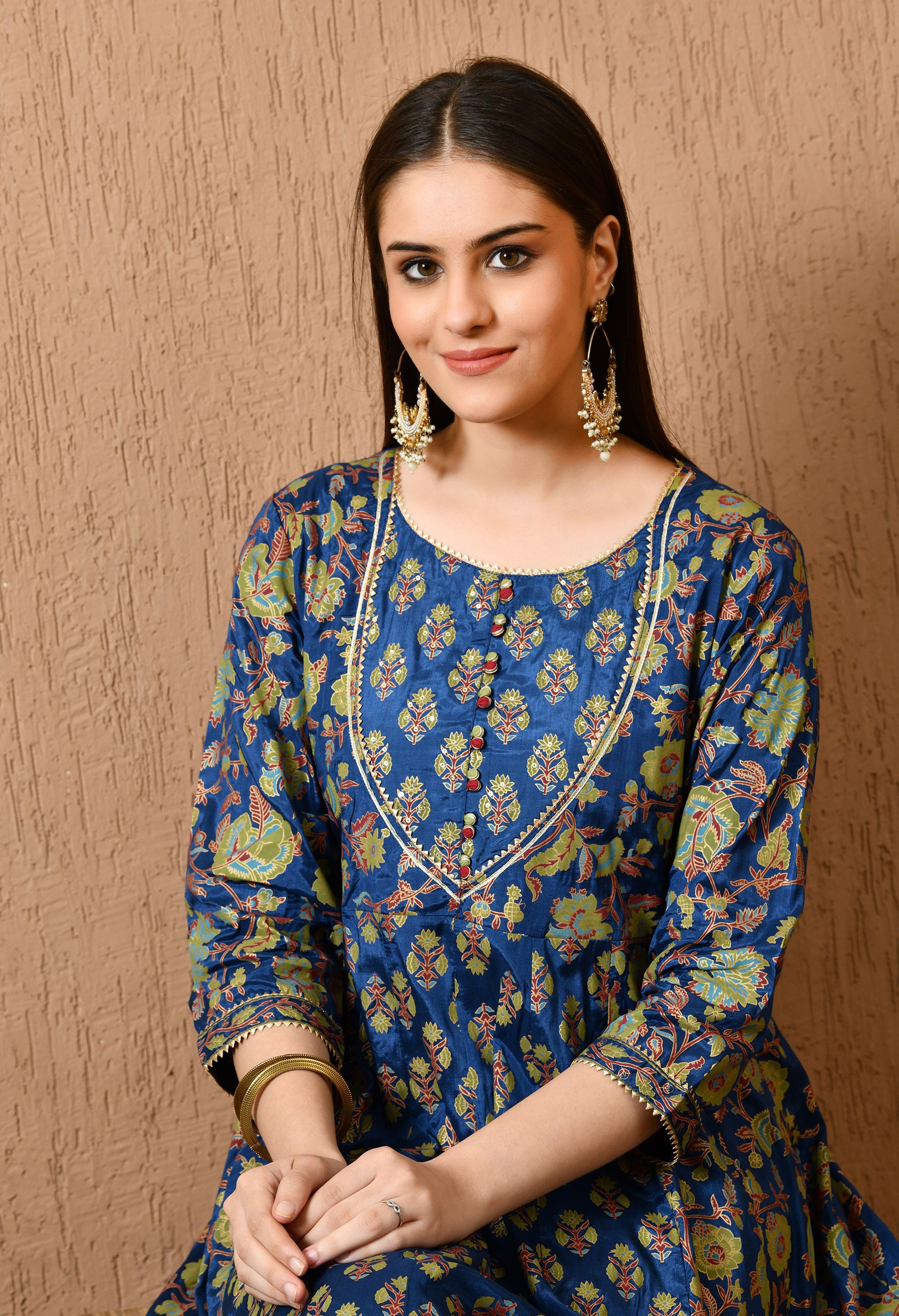 YERAM - A Suit Set