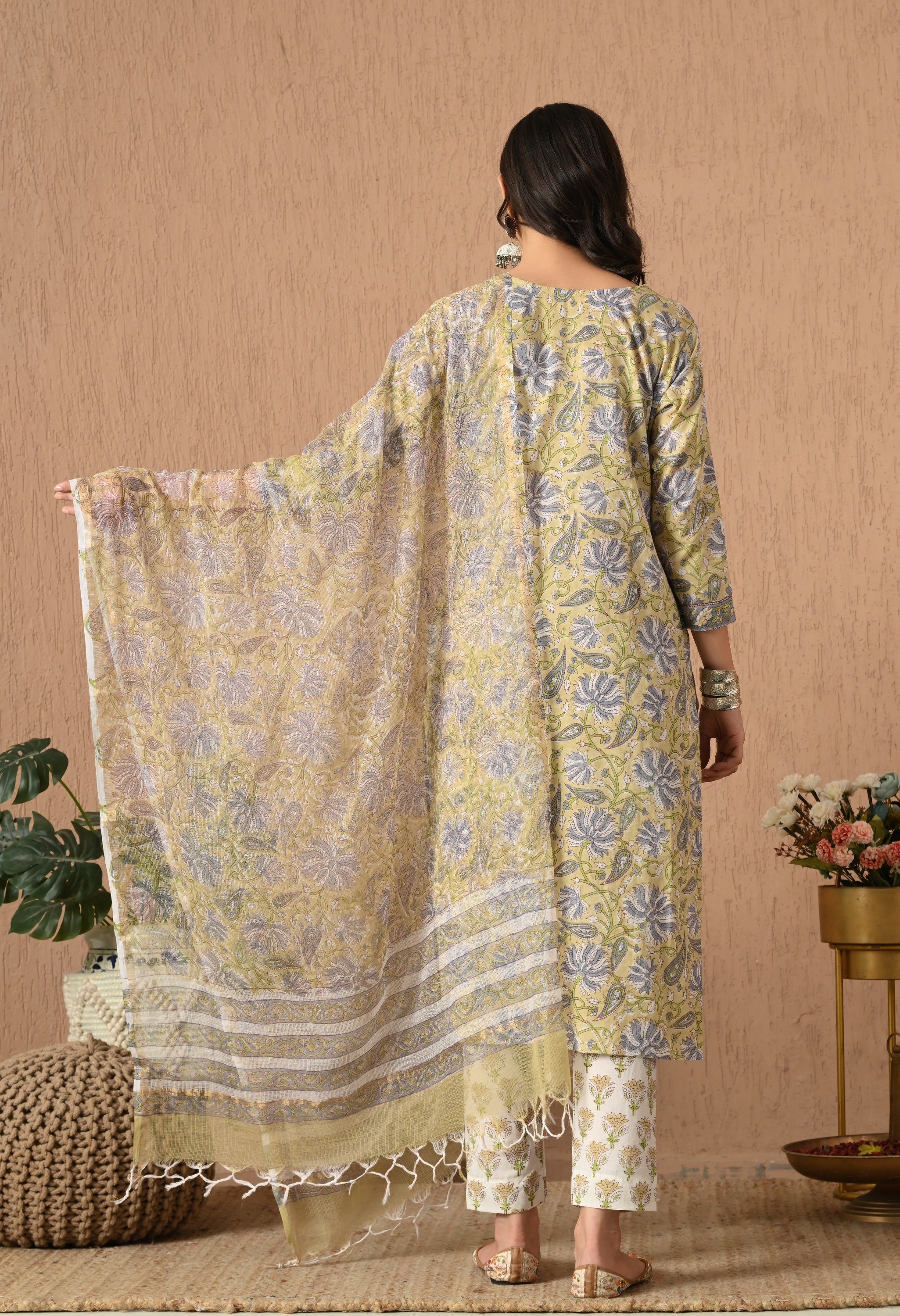 HUMA- A Suit Set