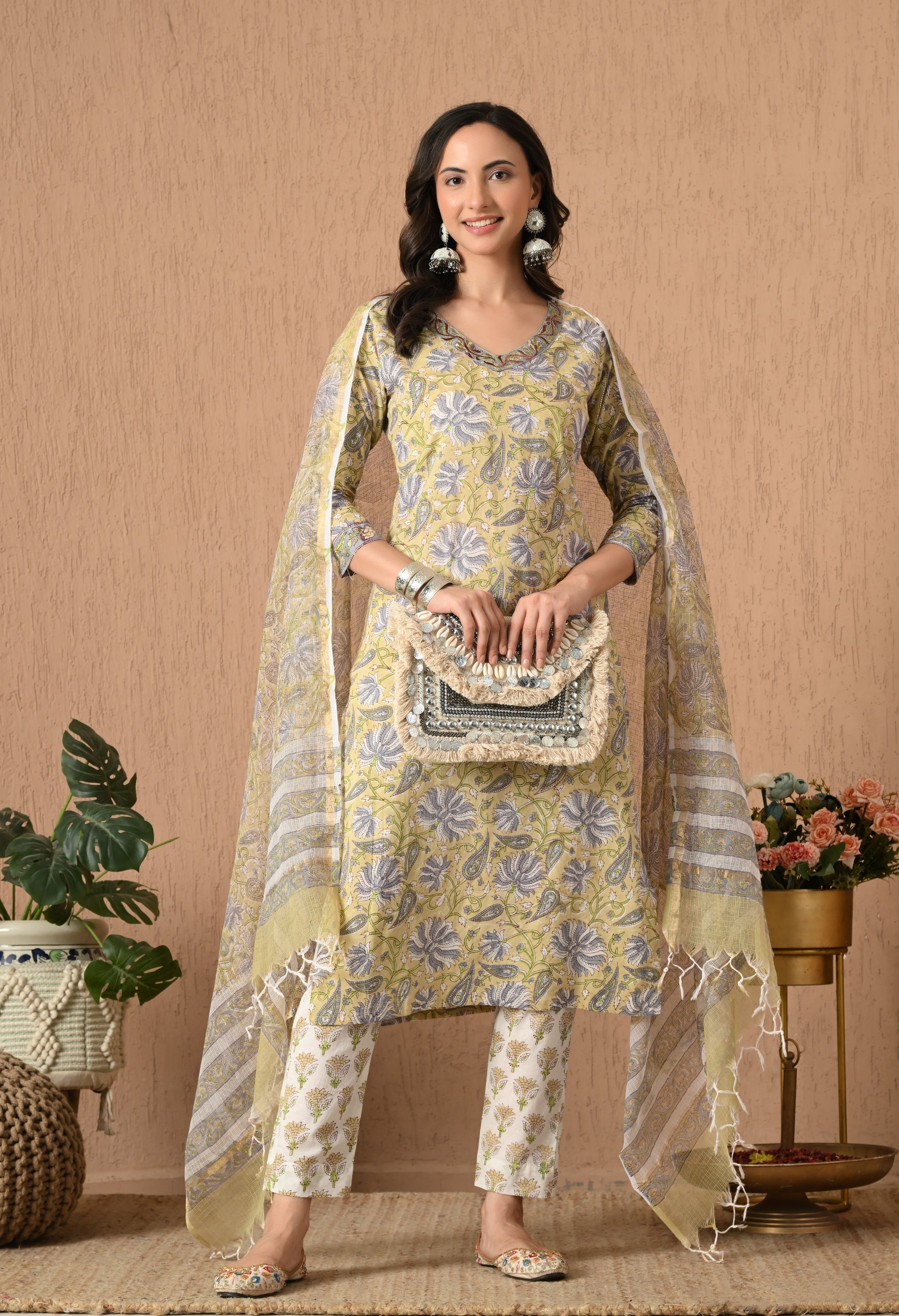 HUMA- A Suit Set