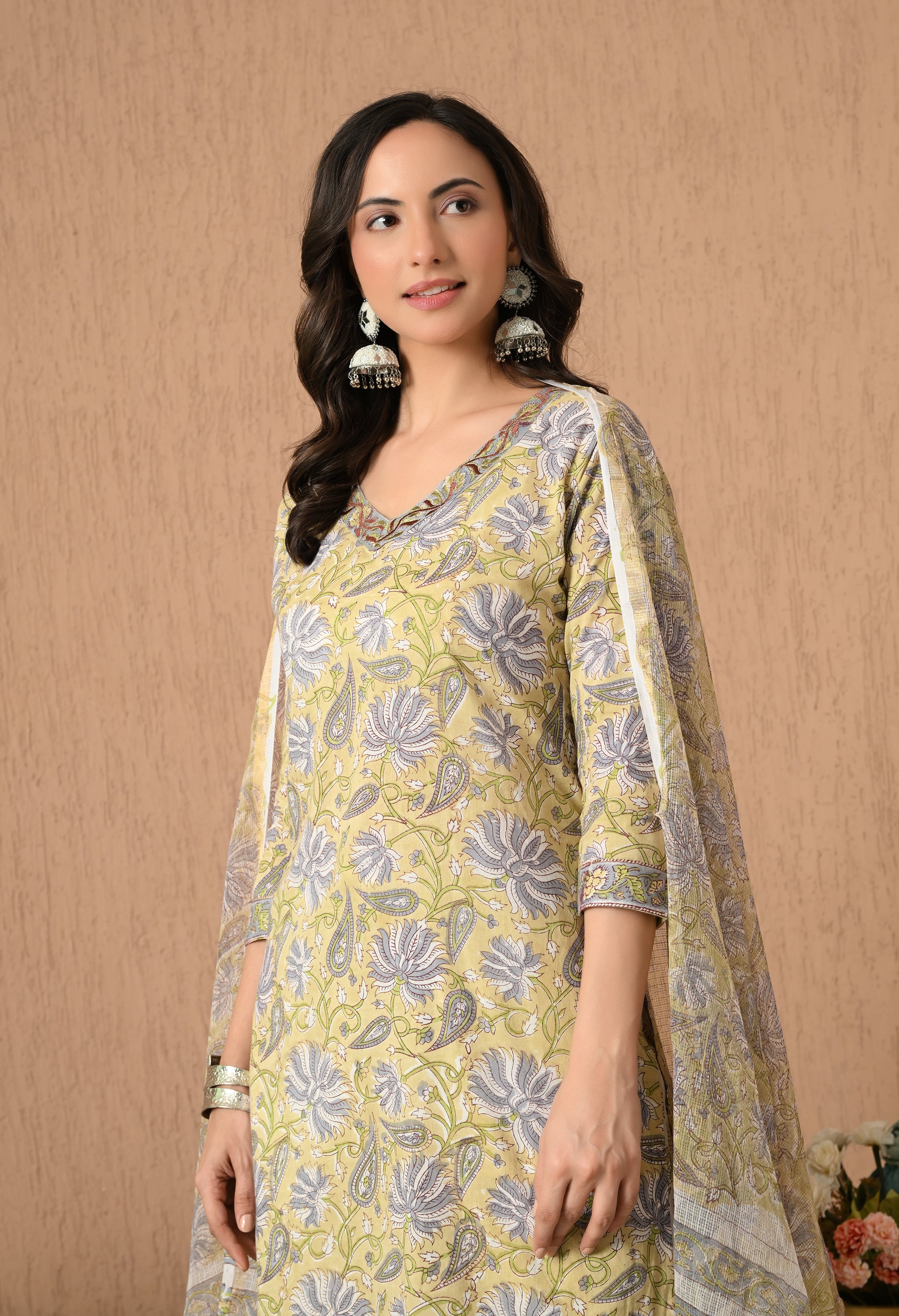 HUMA- A Suit Set